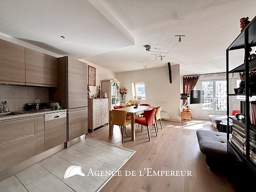 2 PIÈCES LOCATION DERNIER ÉTAGE