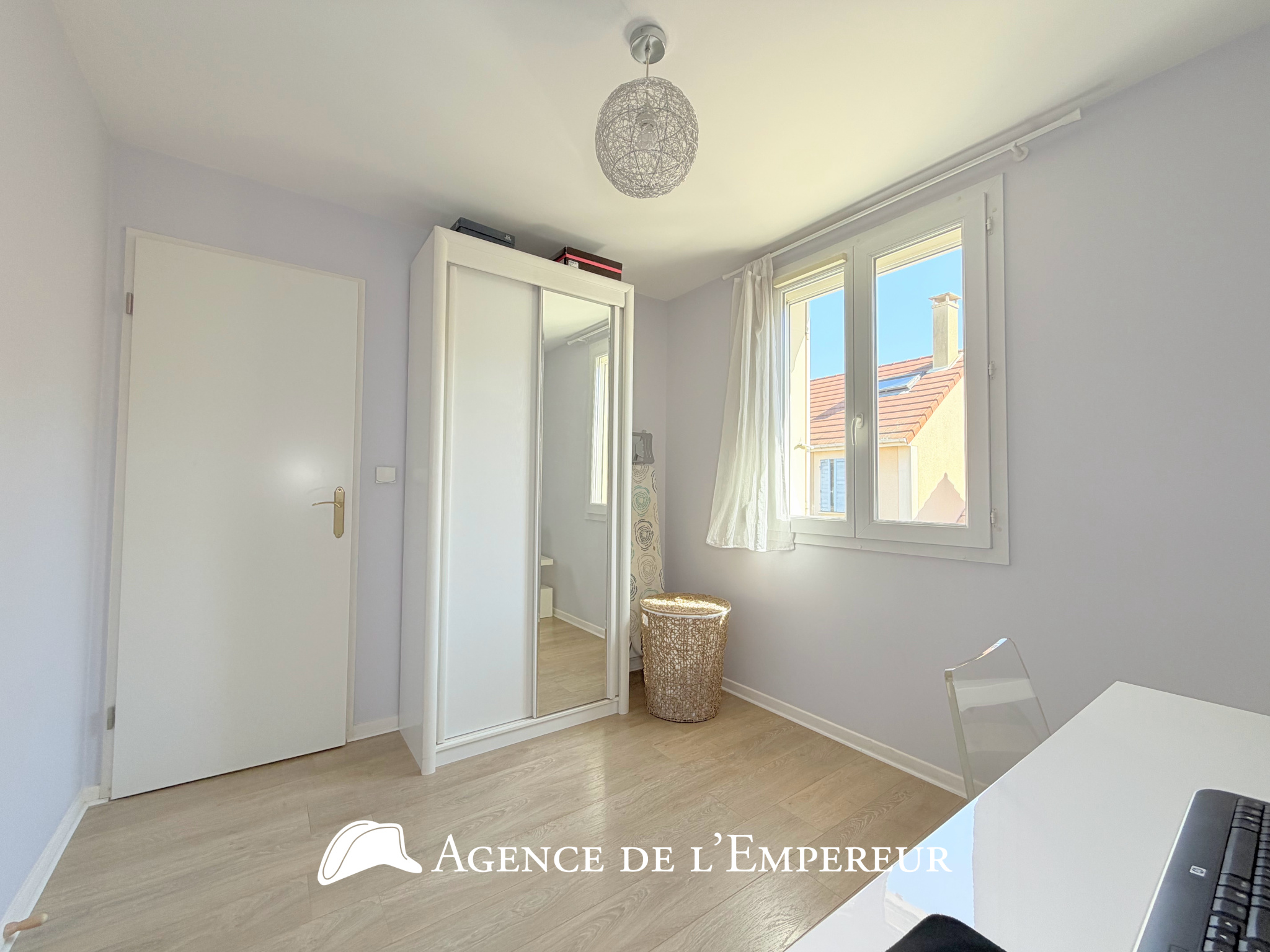 MAISON 4 CHAMBRES NANTERRE, PROCHE RUEIL
