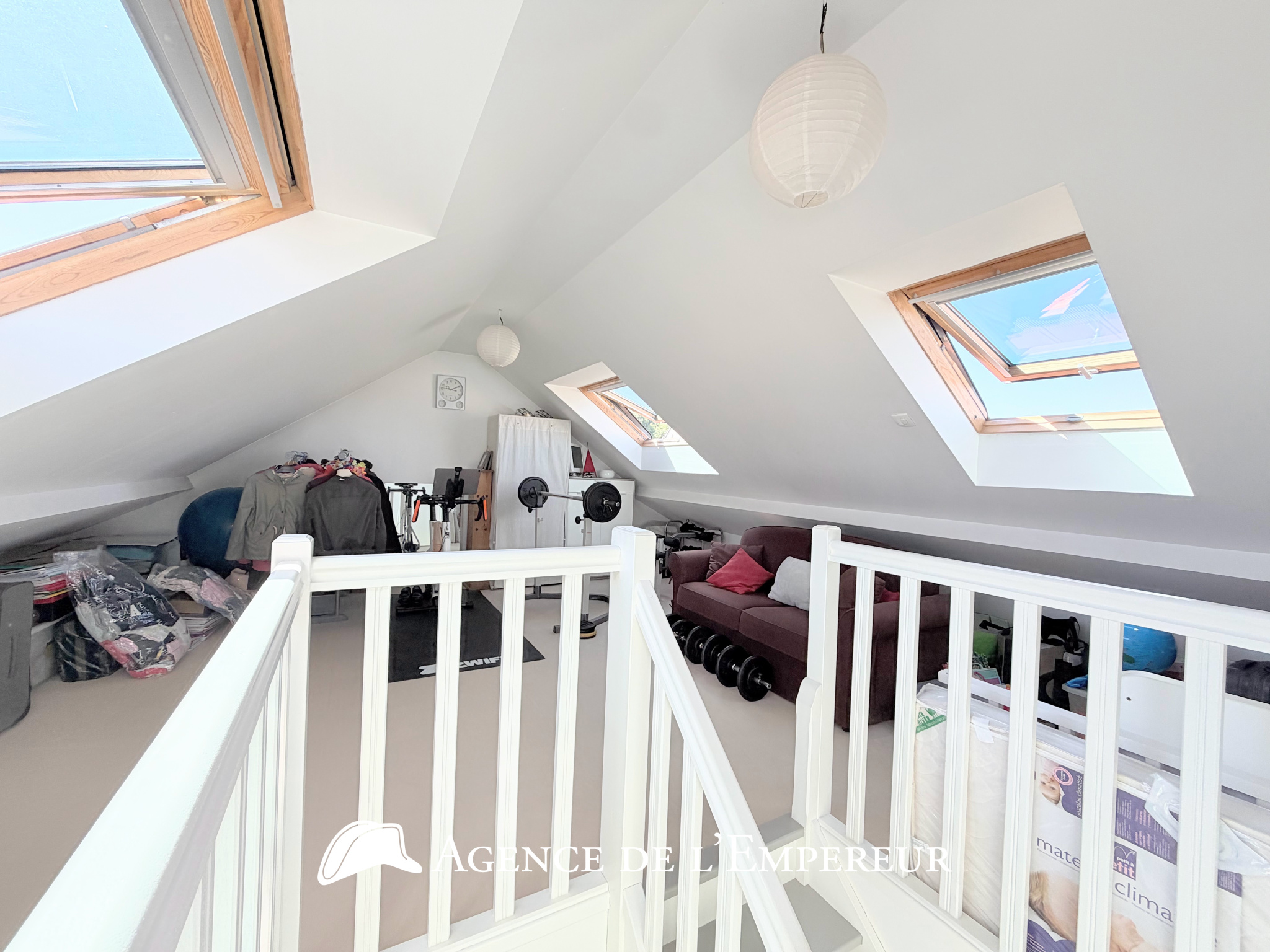 MAISON 4 CHAMBRES NANTERRE, PROCHE RUEIL
