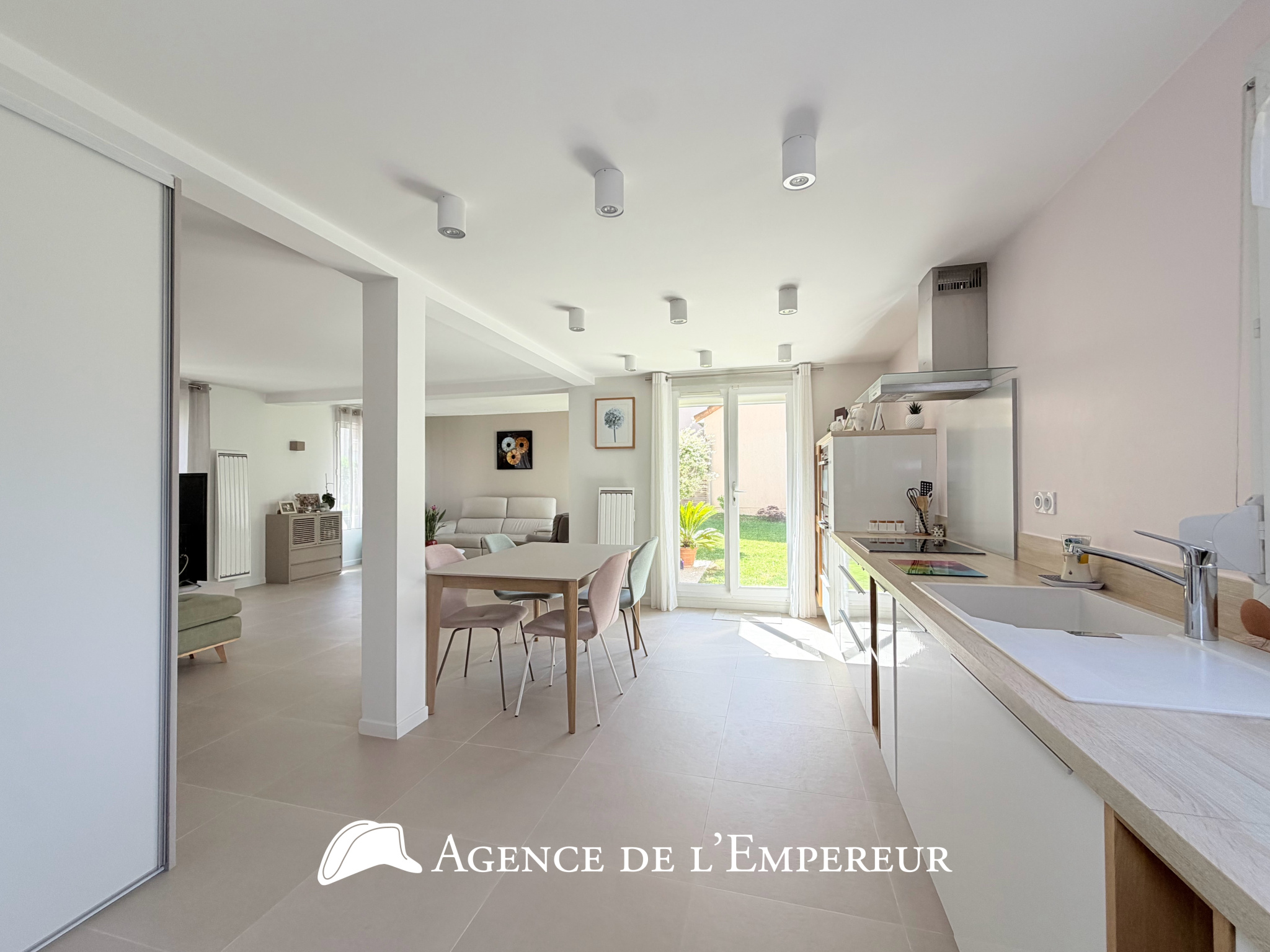 MAISON 4 CHAMBRES NANTERRE, PROCHE RUEIL