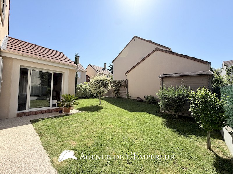 MAISON 4 CHAMBRES NANTERRE, PROCHE RUEIL