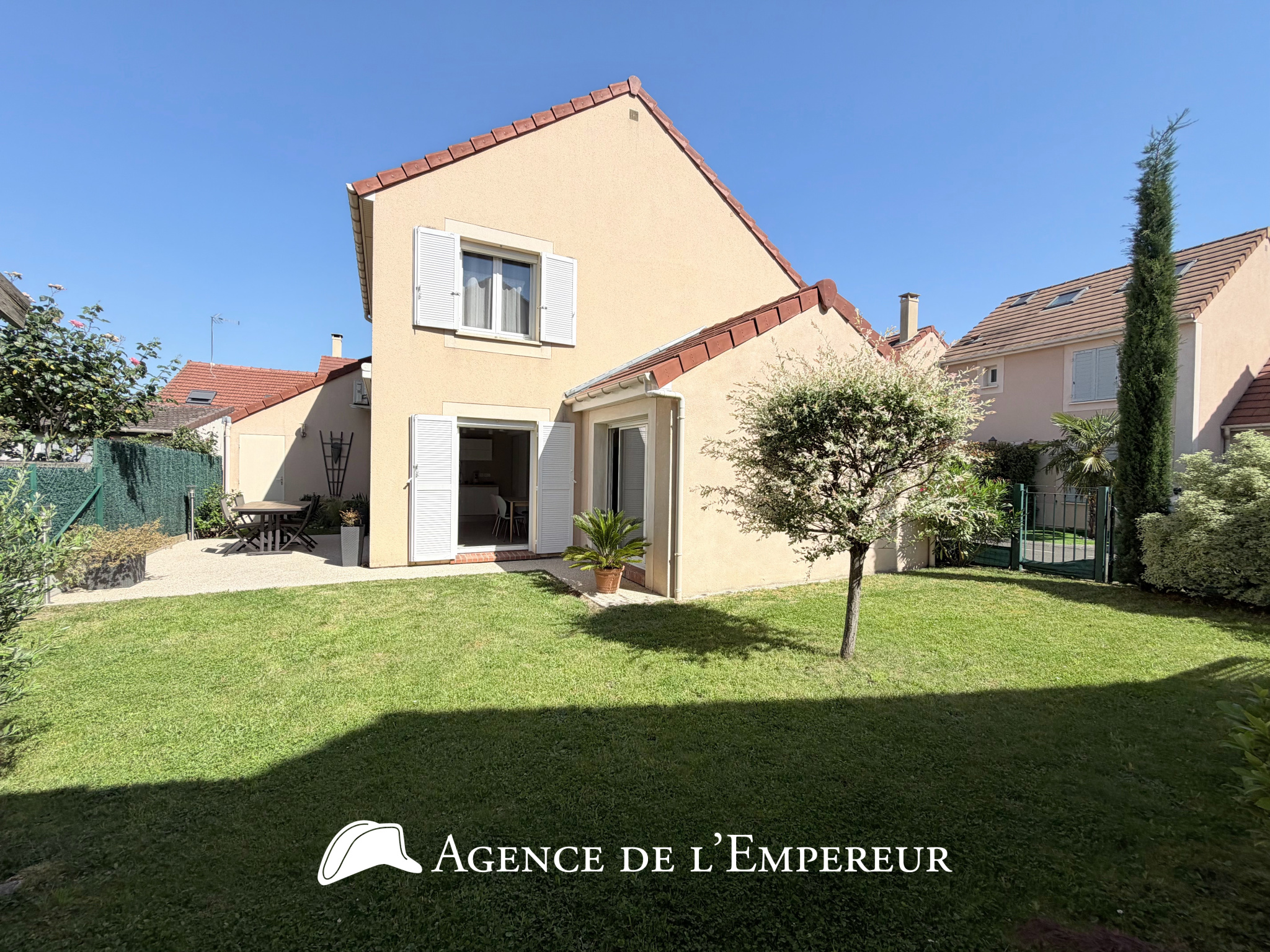 MAISON 4 CHAMBRES NANTERRE, PROCHE RUEIL