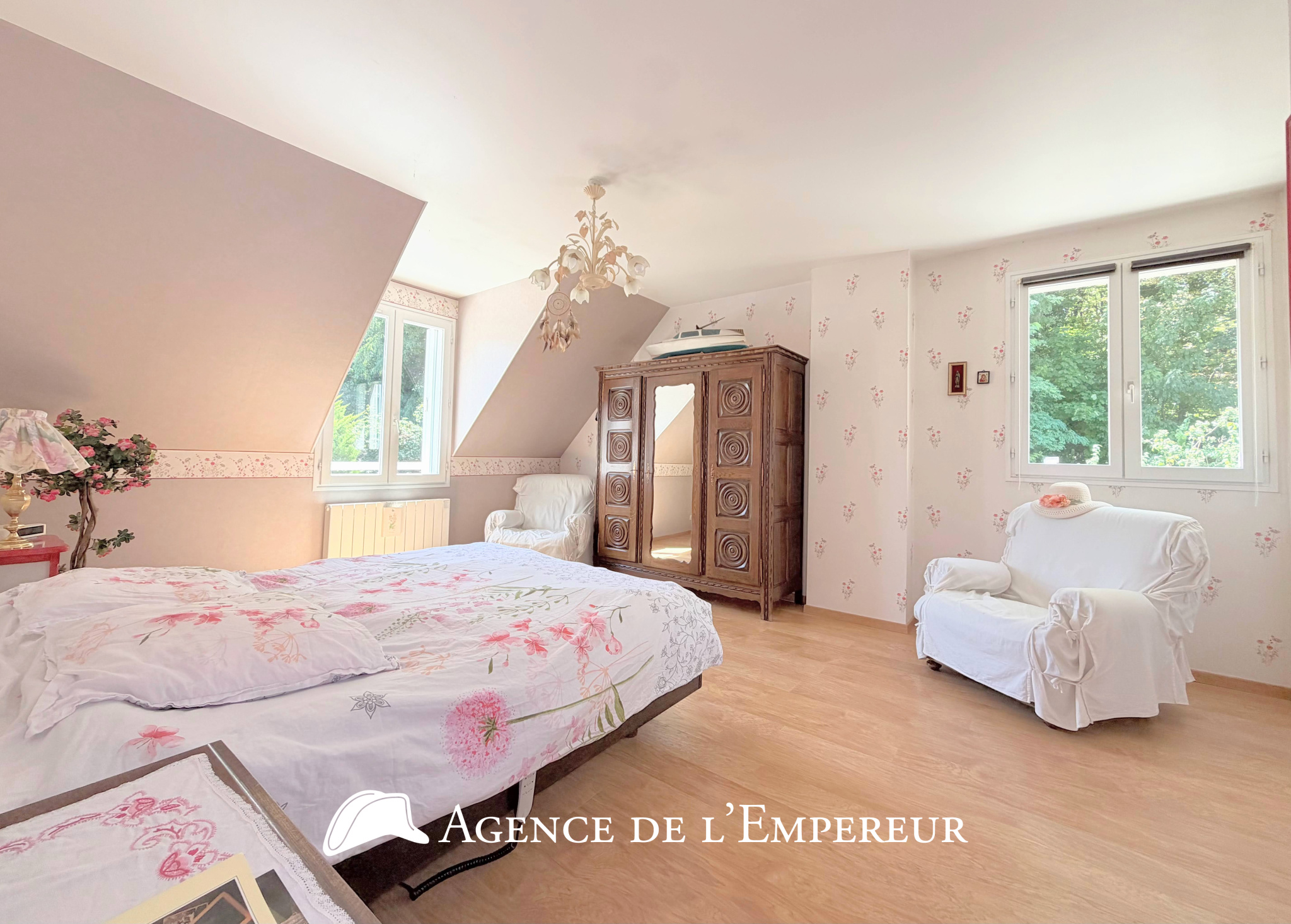 Maison 5 chambres, grand jardin, Saint-Cucufa.