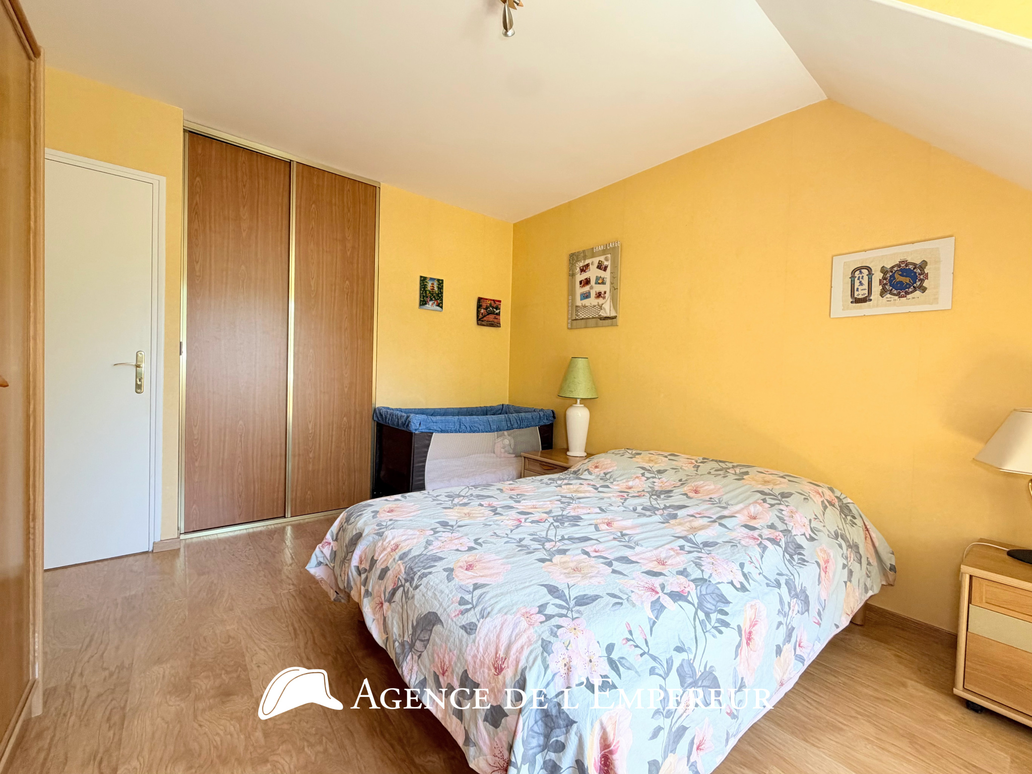 Maison 5 chambres, grand jardin, Saint-Cucufa.