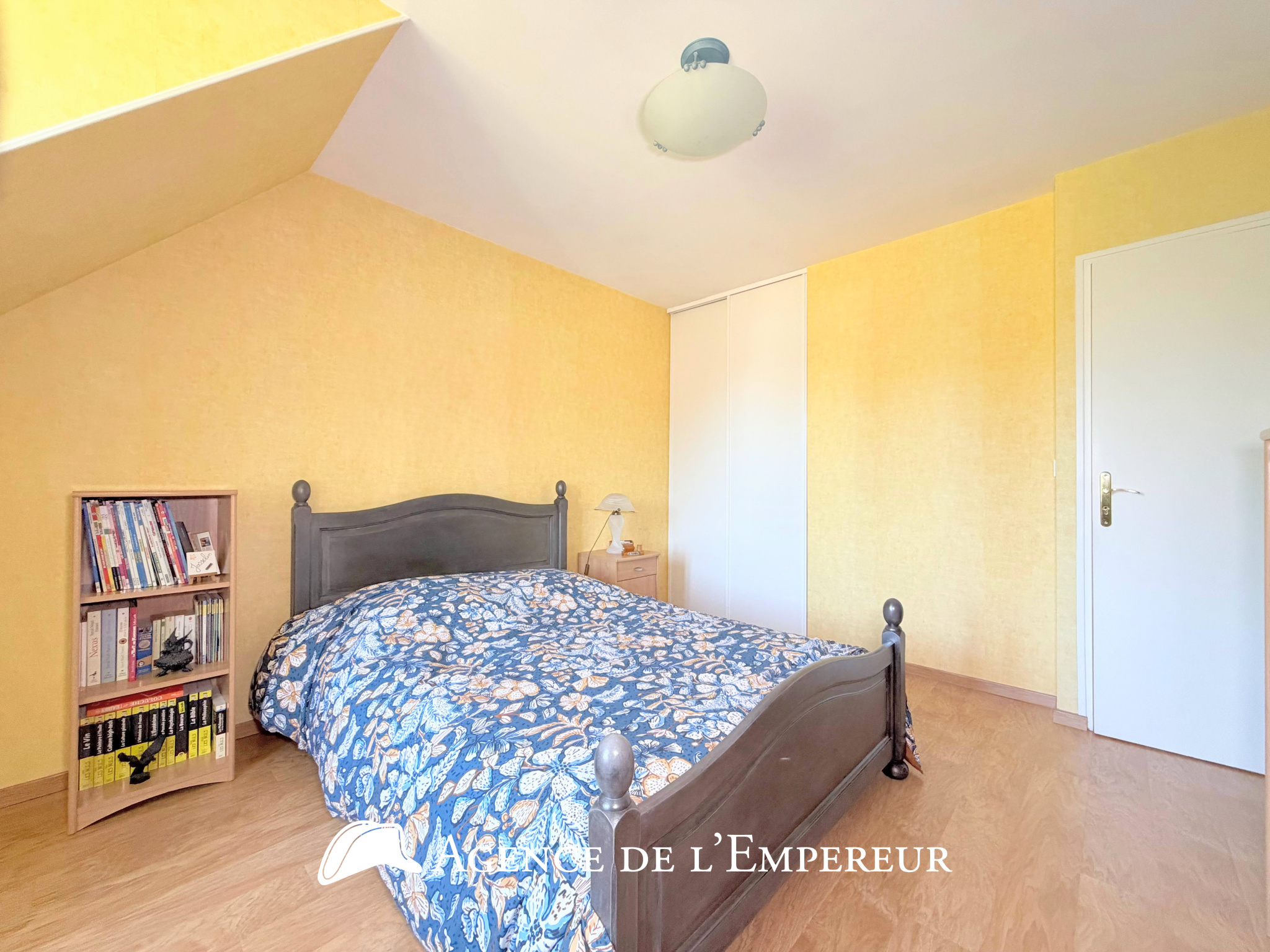 Maison 5 chambres, grand jardin, Saint-Cucufa.