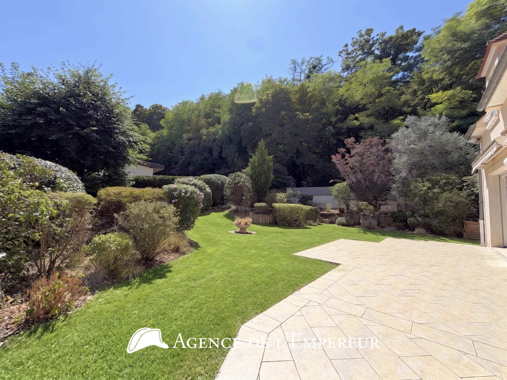 Maison 5 chambres, grand jardin, Saint-Cucufa.