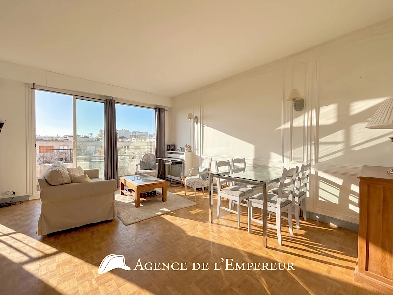 4 Pièces de 79,74 m2 - Balcon, cave et parking. Suresnes