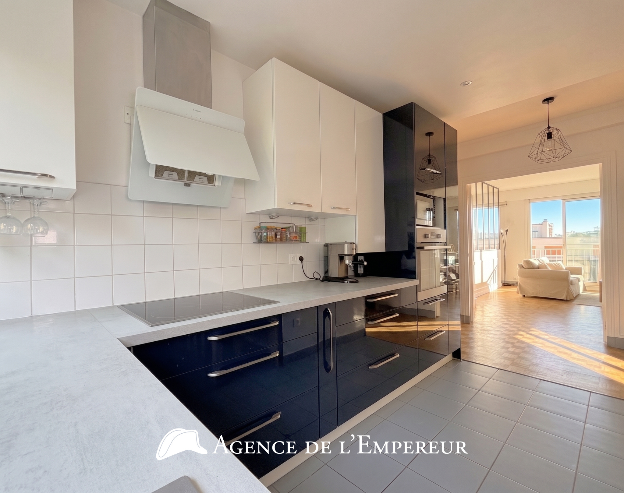 4 Pièces de 79,74 m2 - Balcon, cave et parking. Suresnes