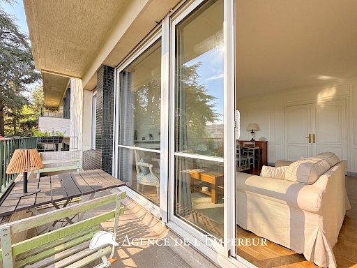 4 Pièces de 79,74 m2 - Balcon, cave et parking. Suresnes - 2