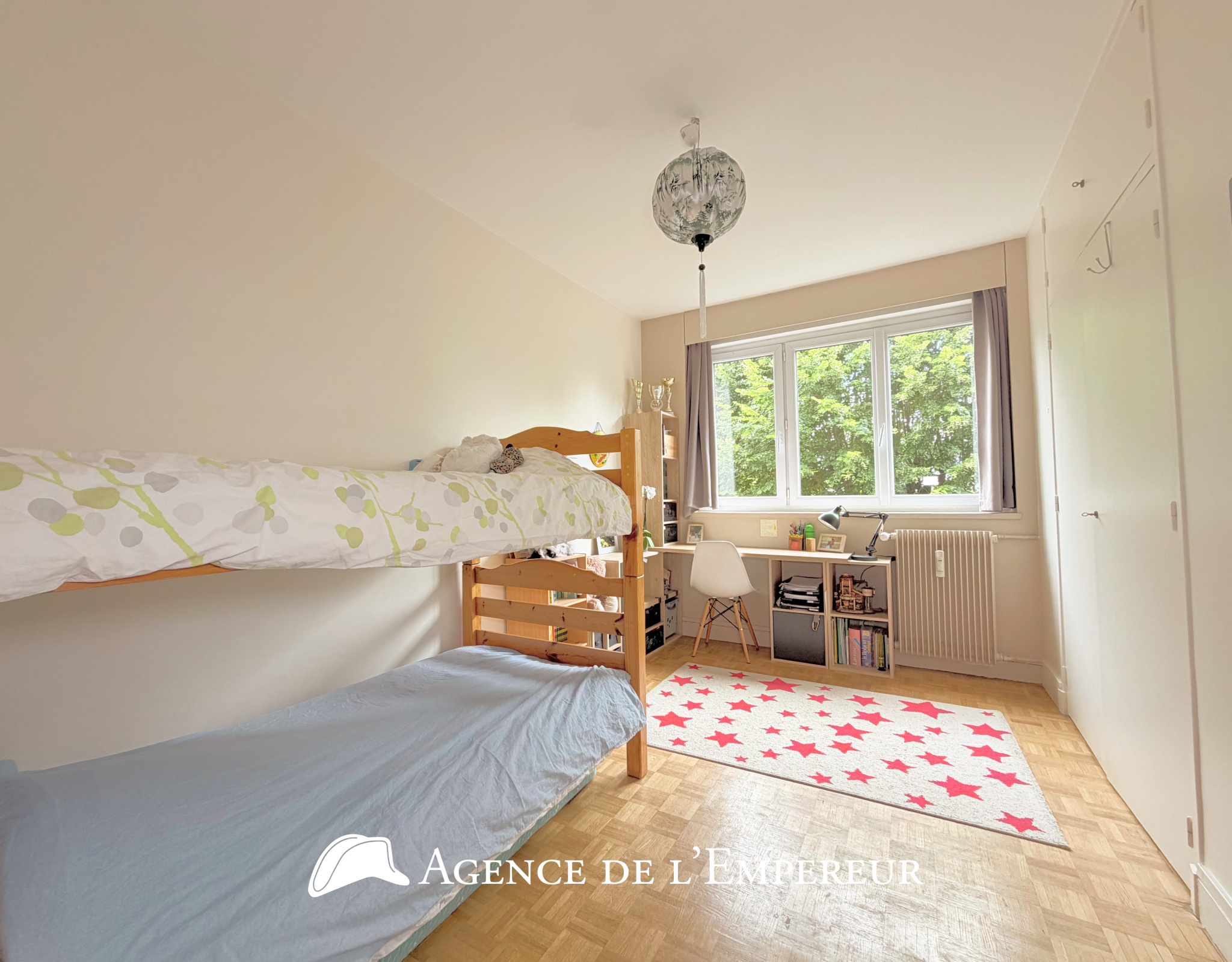 4 Pièces de 79,74 m2 - Balcon, cave et parking. Suresnes