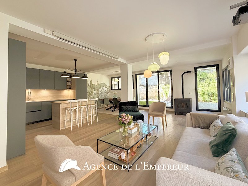 Maison contemporaine avec 120 m2 d'espace extérieur privatif   Rueil cœur de ville