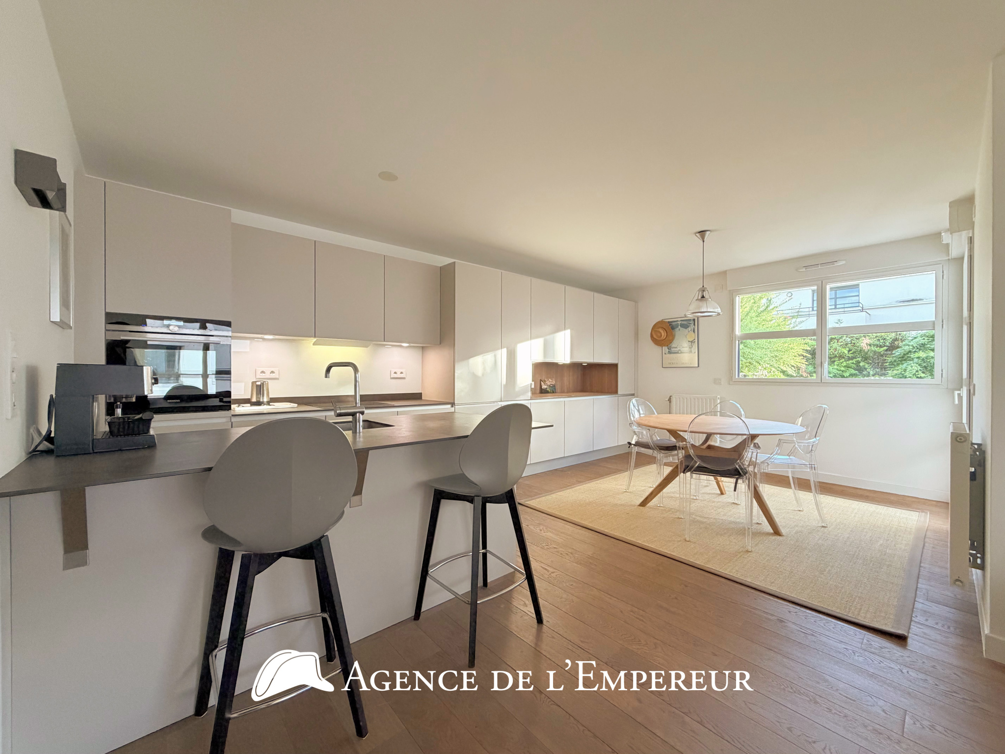 Grand 2 pièces 56 m2 avec terrasse, cave et parking. Résidence Jadis et Demain - 4