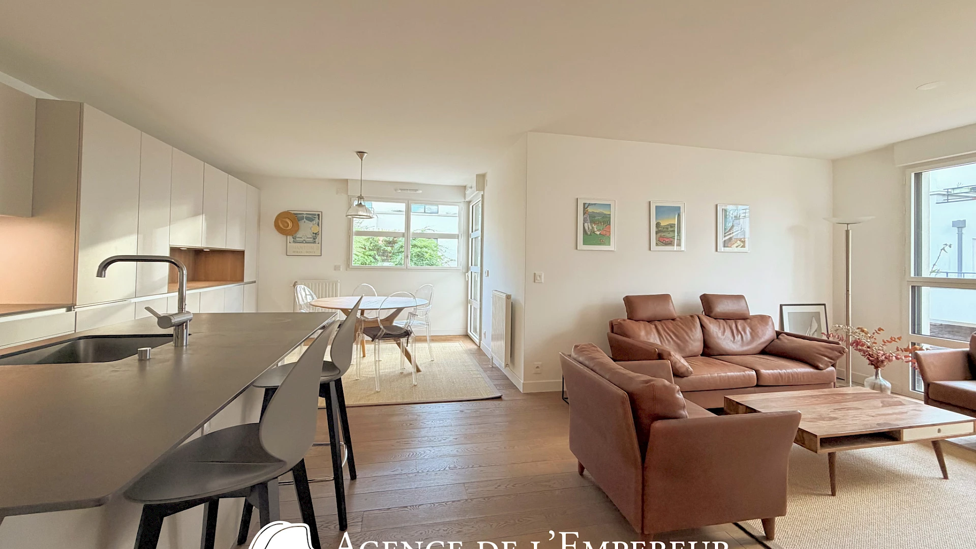 Grand 2 pièces 56 m2 avec terrasse, cave et parking. Résidence Jadis et Demain - 1