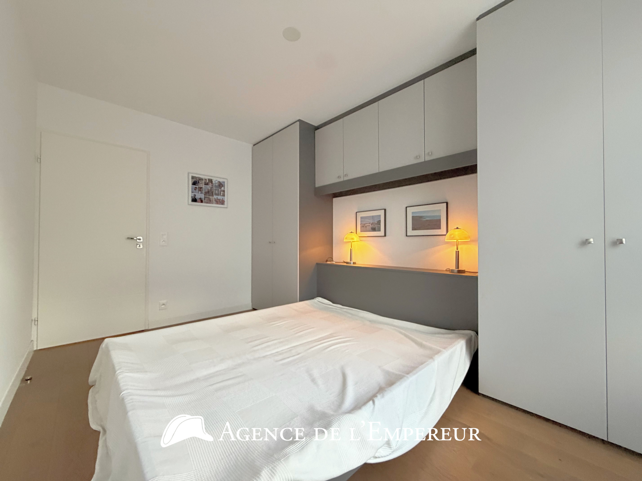Grand 2 pièces 56 m2 avec terrasse, cave et parking. Résidence Jadis et Demain - 12