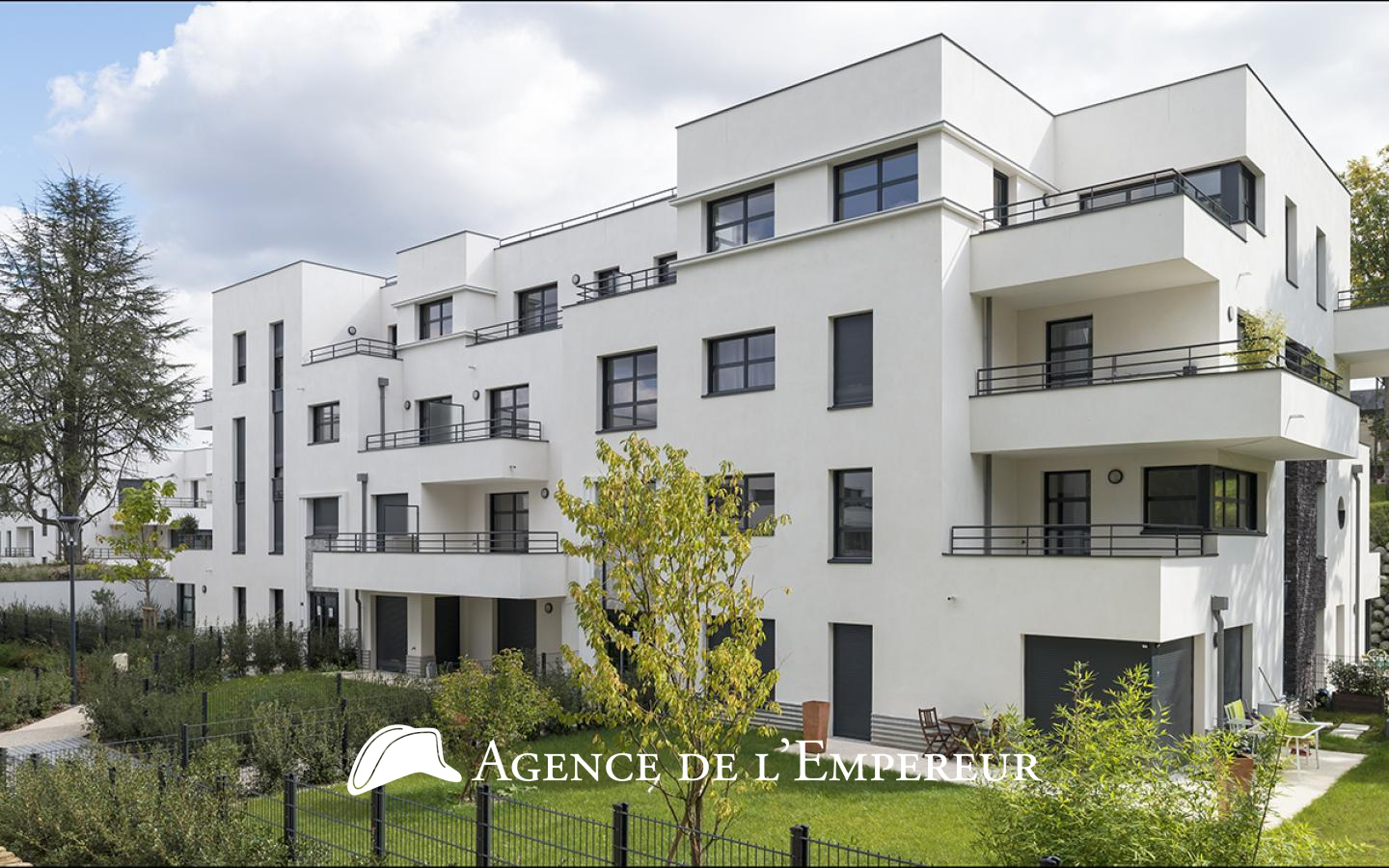 Grand 2 pièces 56 m2 avec terrasse, cave et parking. Résidence Jadis et Demain - 3
