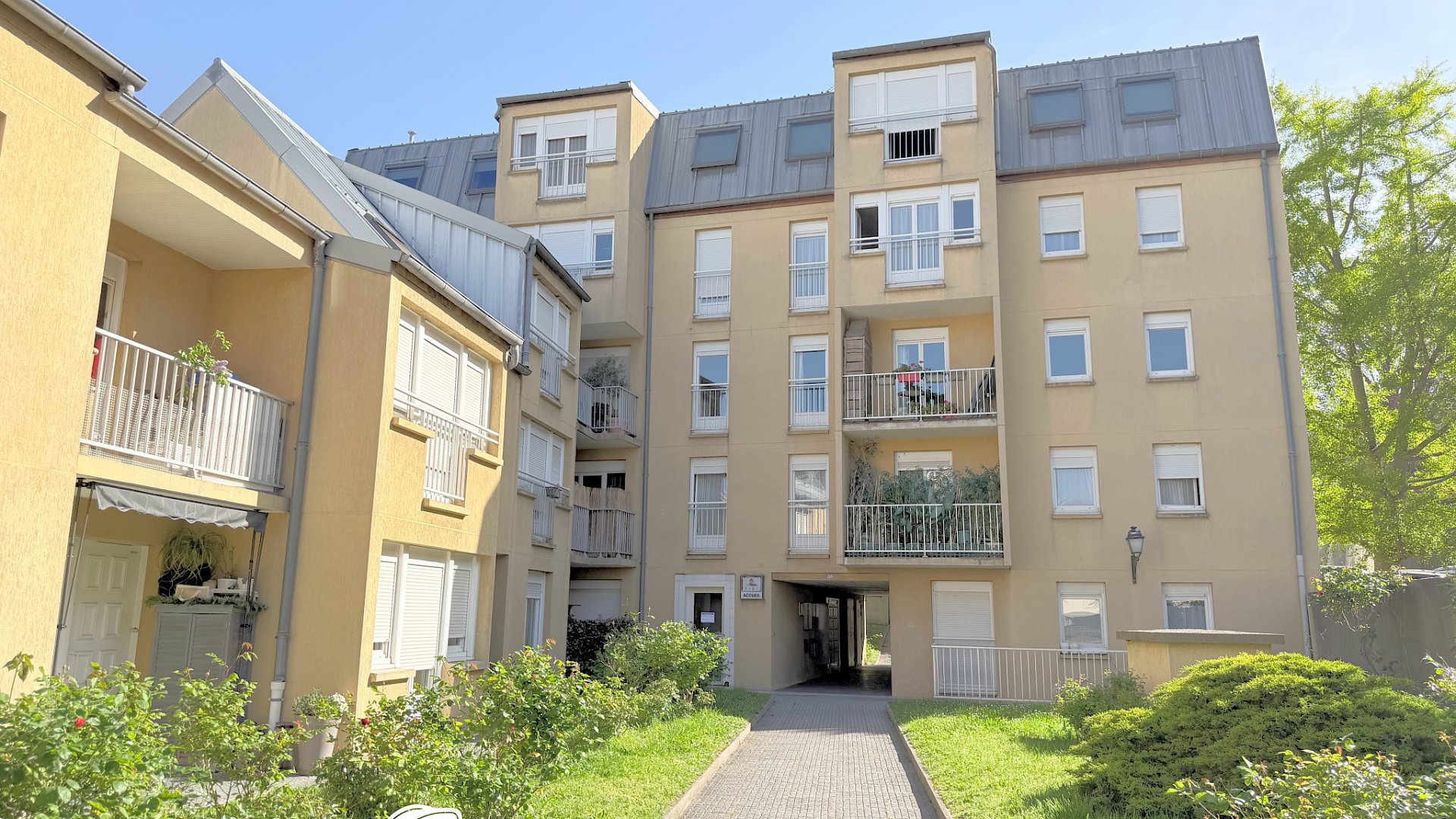 3 pièces dernier étage, cœur de ville   DPE C