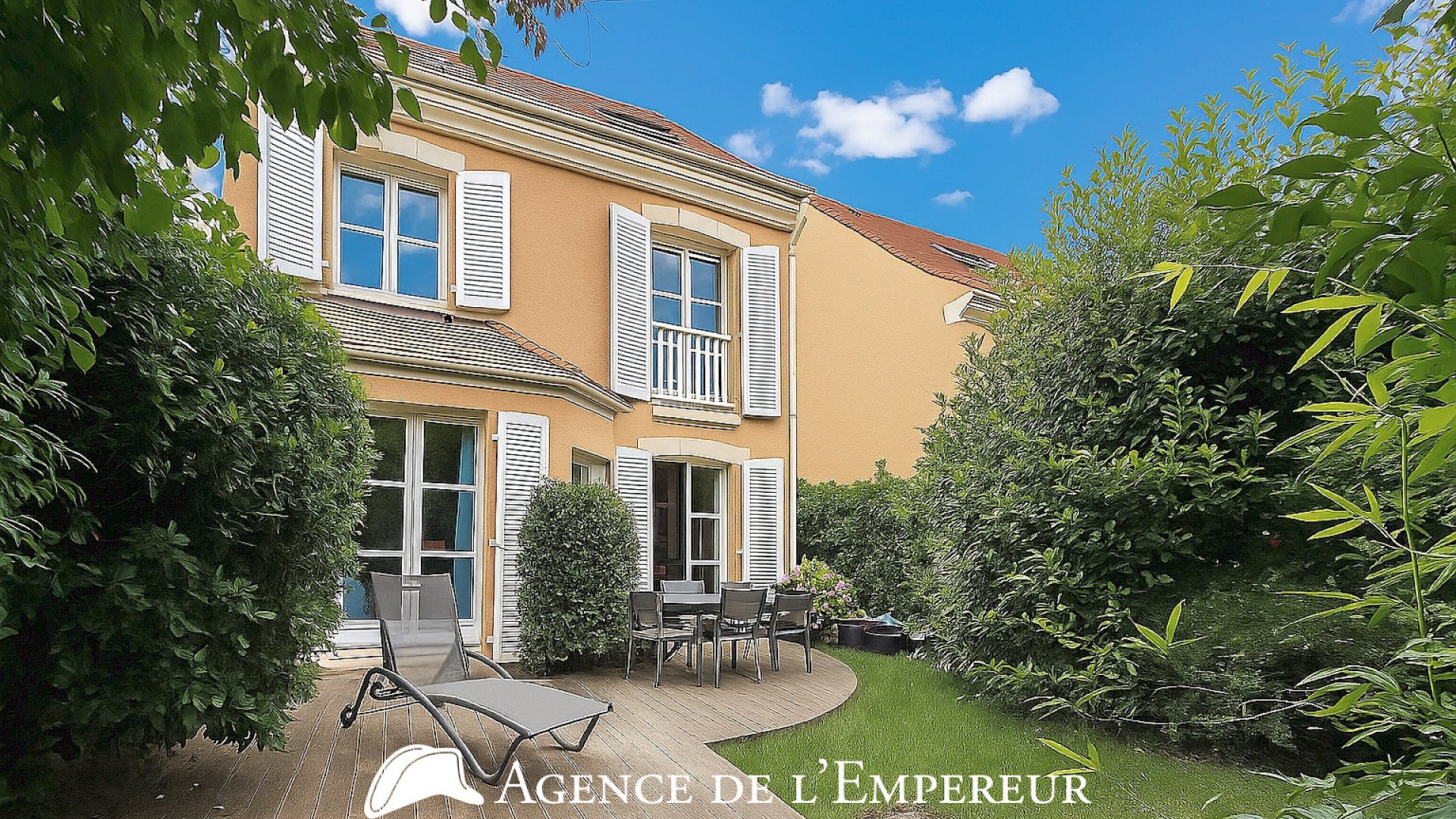 Maison de 150 m2 avec jardin, située dans le recherché domaine de l’Impératrice à Rueil-Malmaison - 1