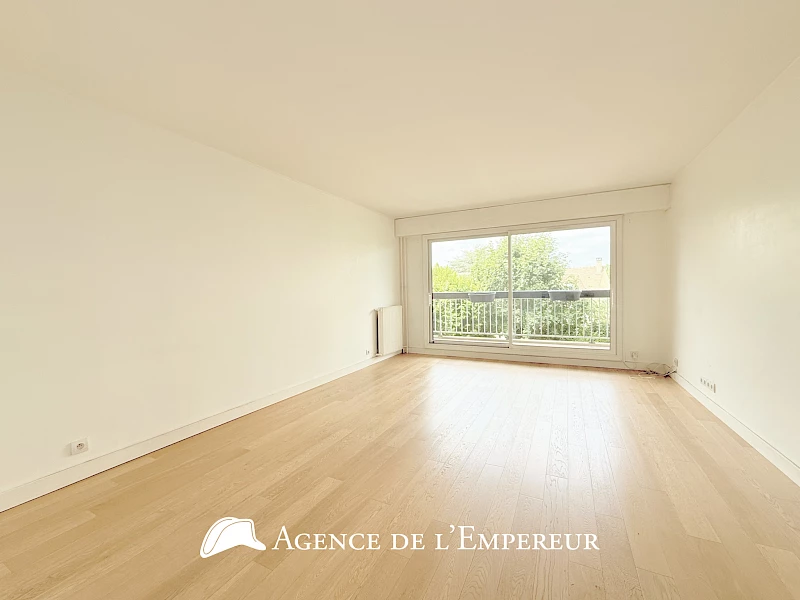 4 pièces traversant, 2e étage, résidence Beauharnais