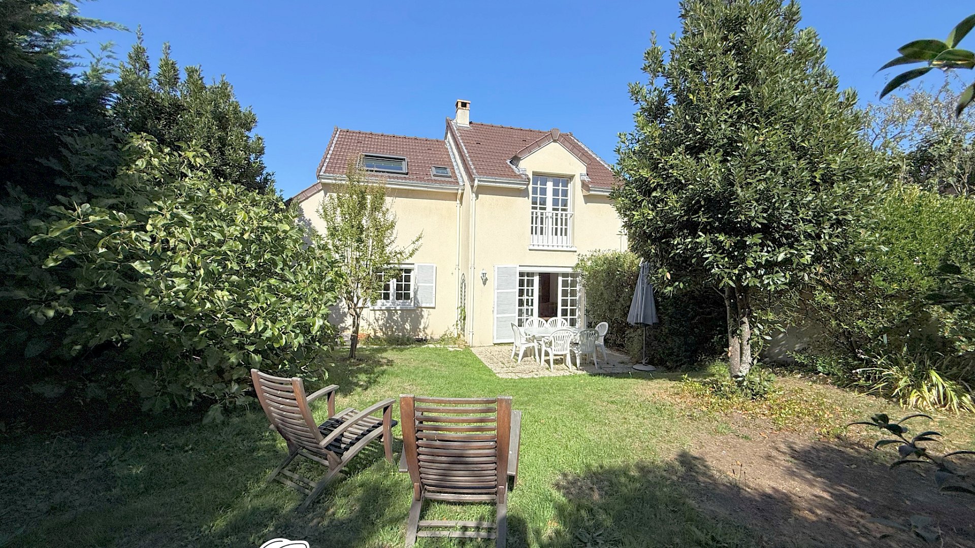 MAISON - BUZENVAL - 1