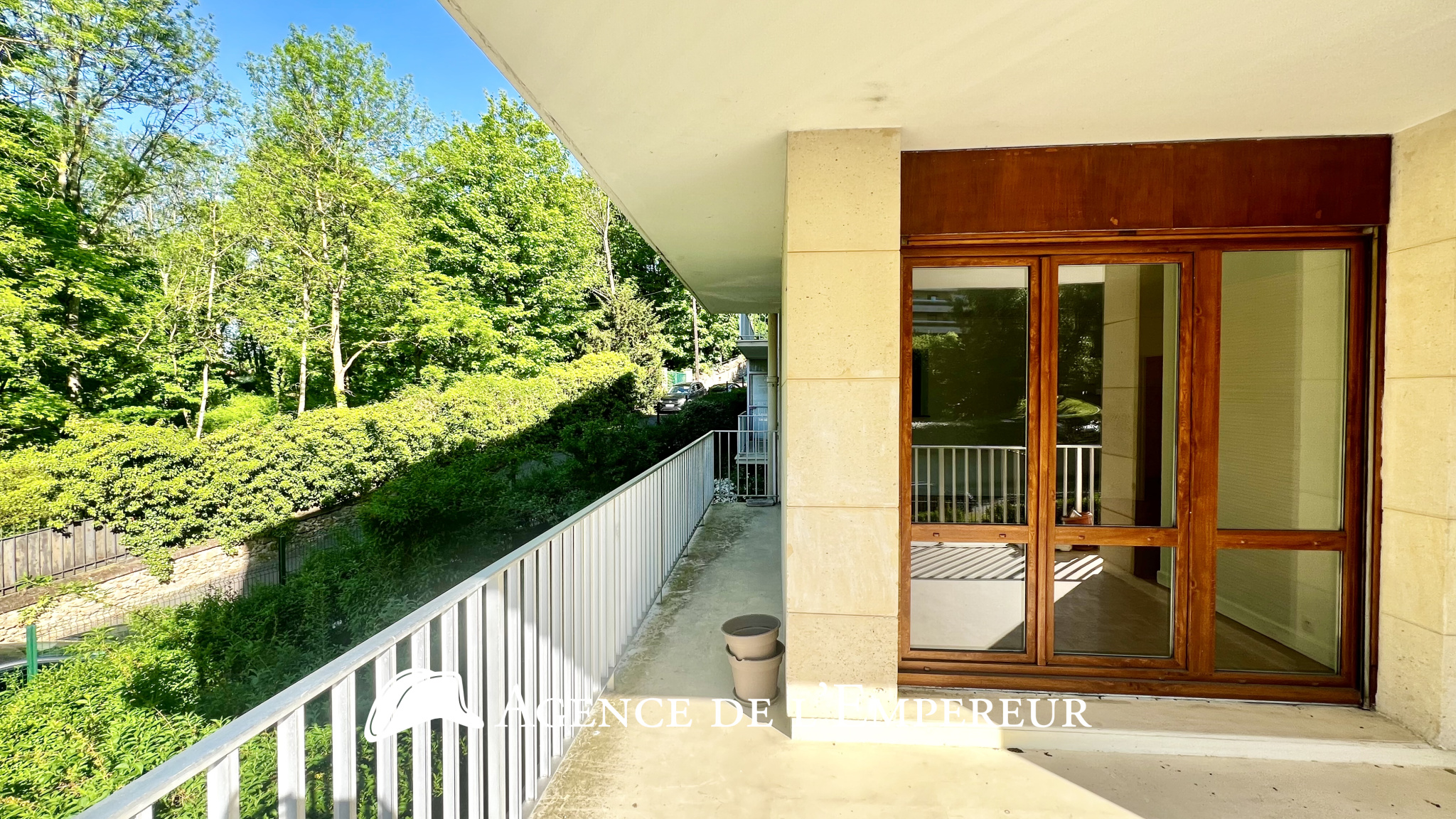 Grand appartement familial avec terrasse   Quartier de la Jonchère - 2