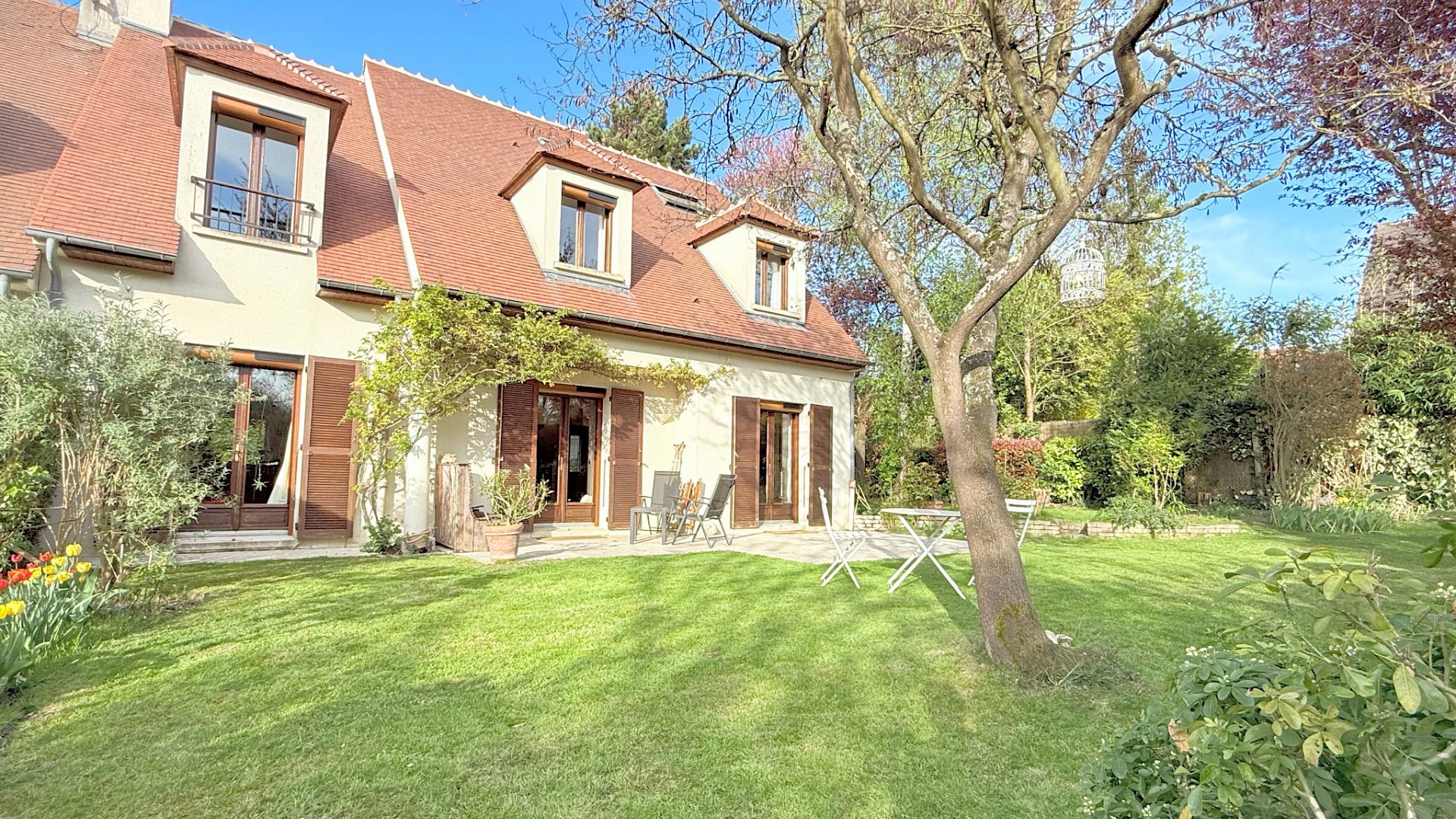 MAISON 8 PIECES - CUCUFA - 1