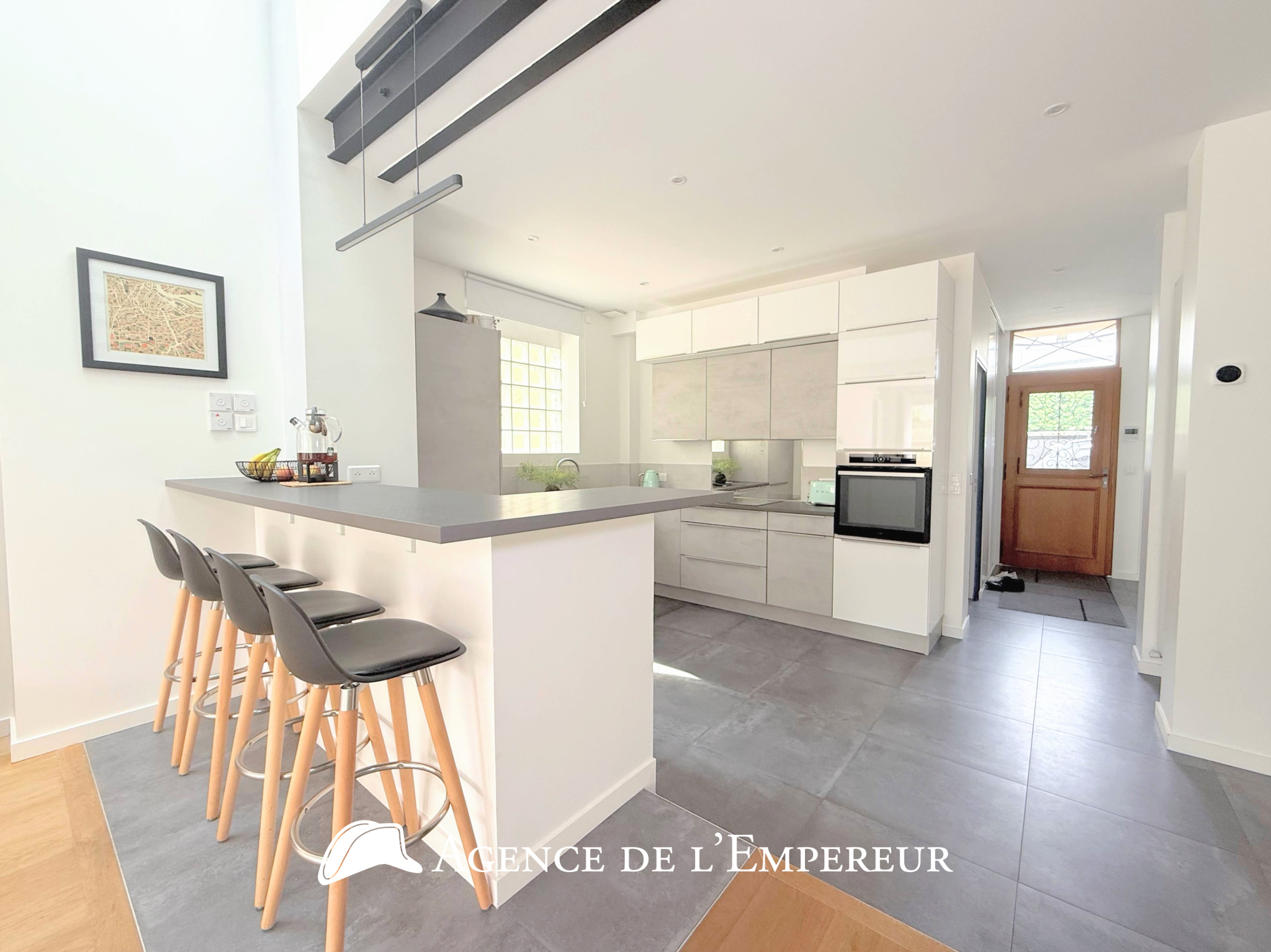 Maison en location meublée, 182 m2, 5 chambres, à 5 min à pied du RER A de Rueil - 3