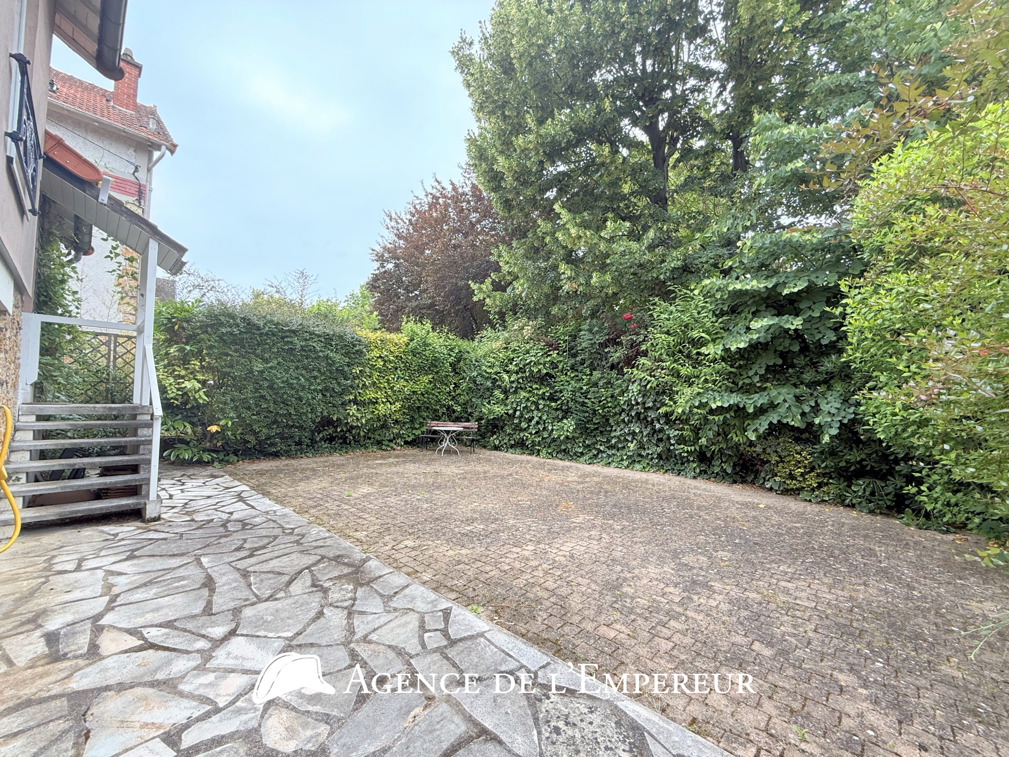 Maison avec jardin, garage et studio. Centre-ville de Rueil (à 8 min) et RER A (à 8 min) - 2