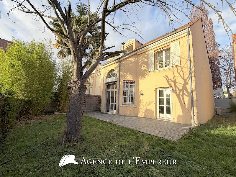 MAISON FAMILIALE AU CALME RUEIL-MALMAISON