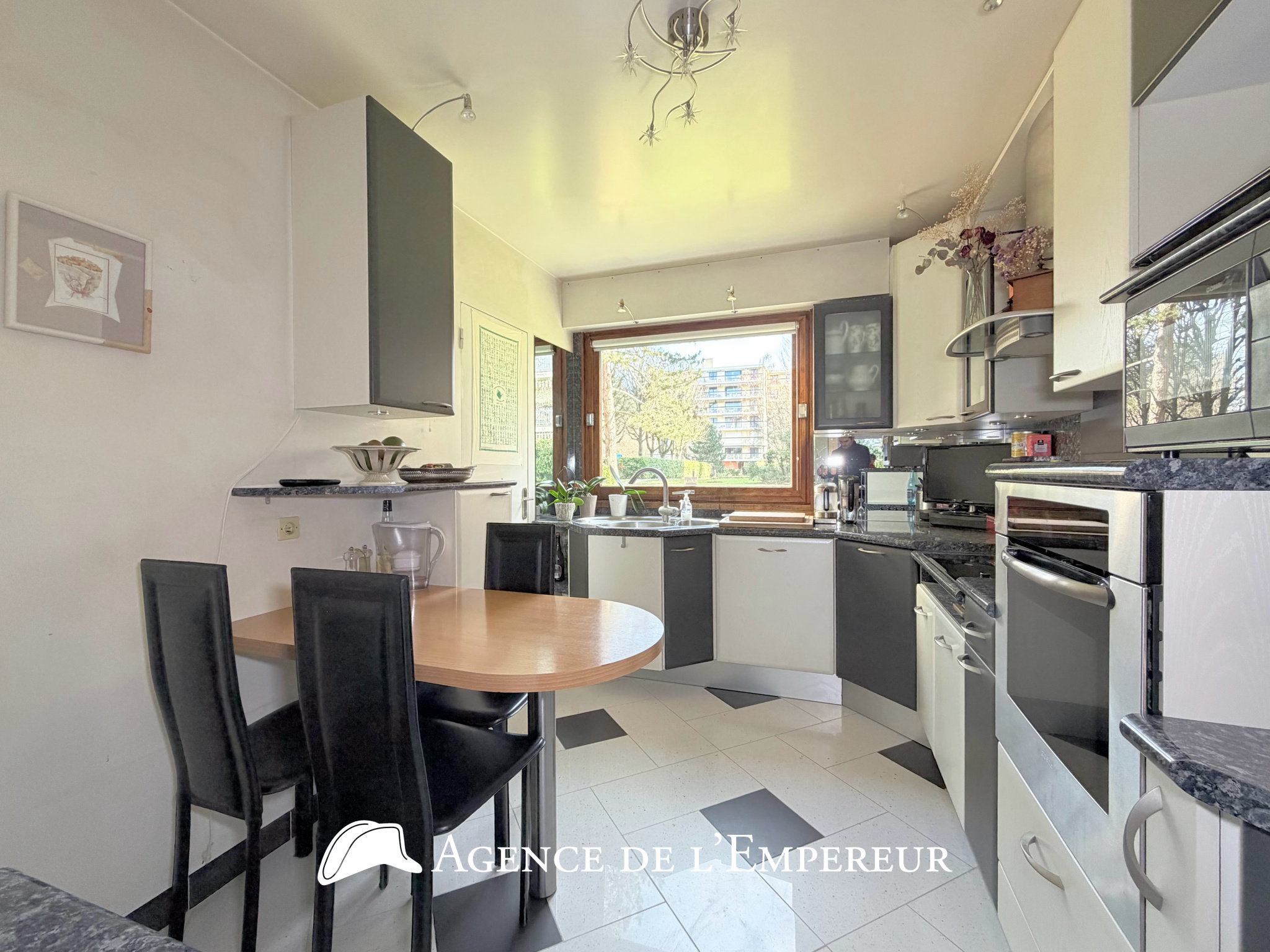 4 pièces traversant, jardin 26 m2 , DPE C, cave et parking - 6