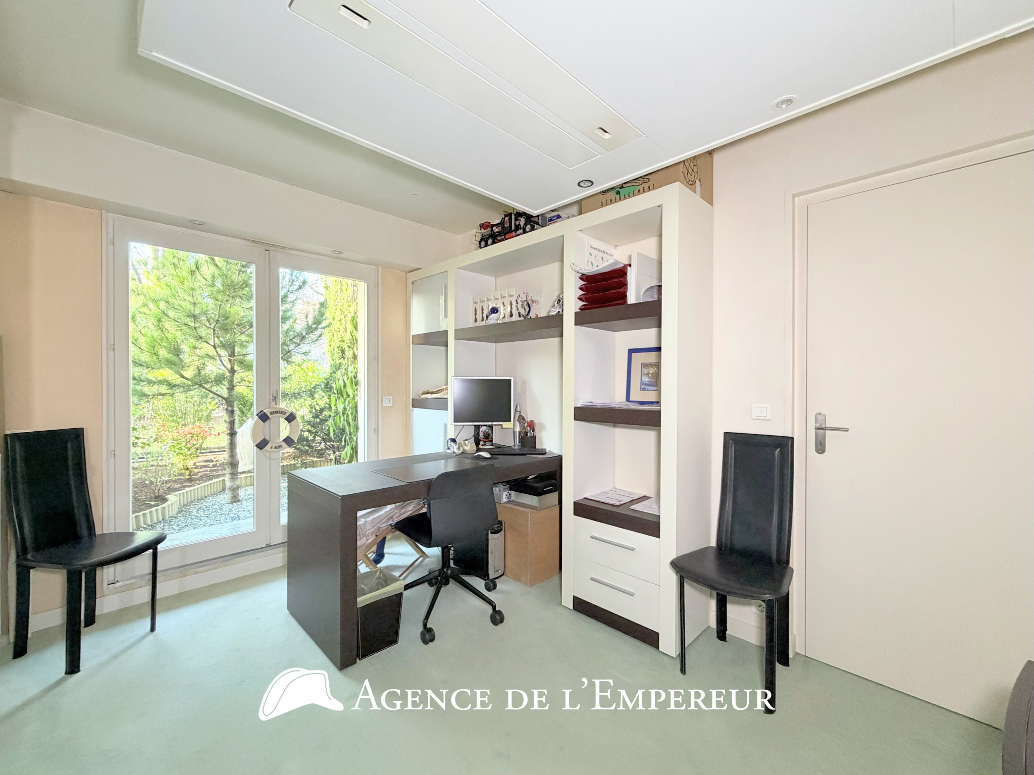 4 pièces traversant, jardin 26 m2 , DPE C, cave et parking - 13