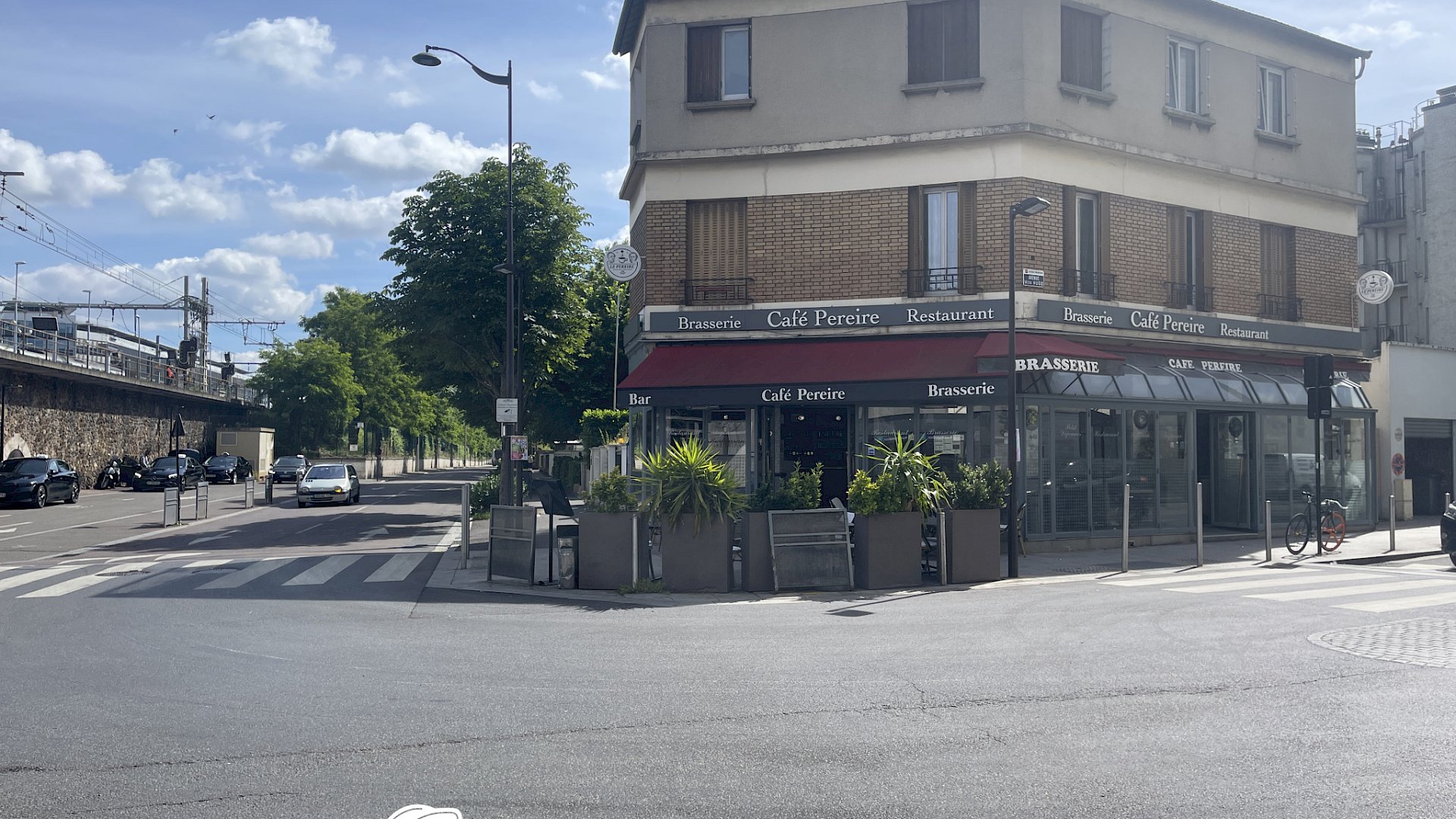 Rueil gare du RER A Investissement - 1