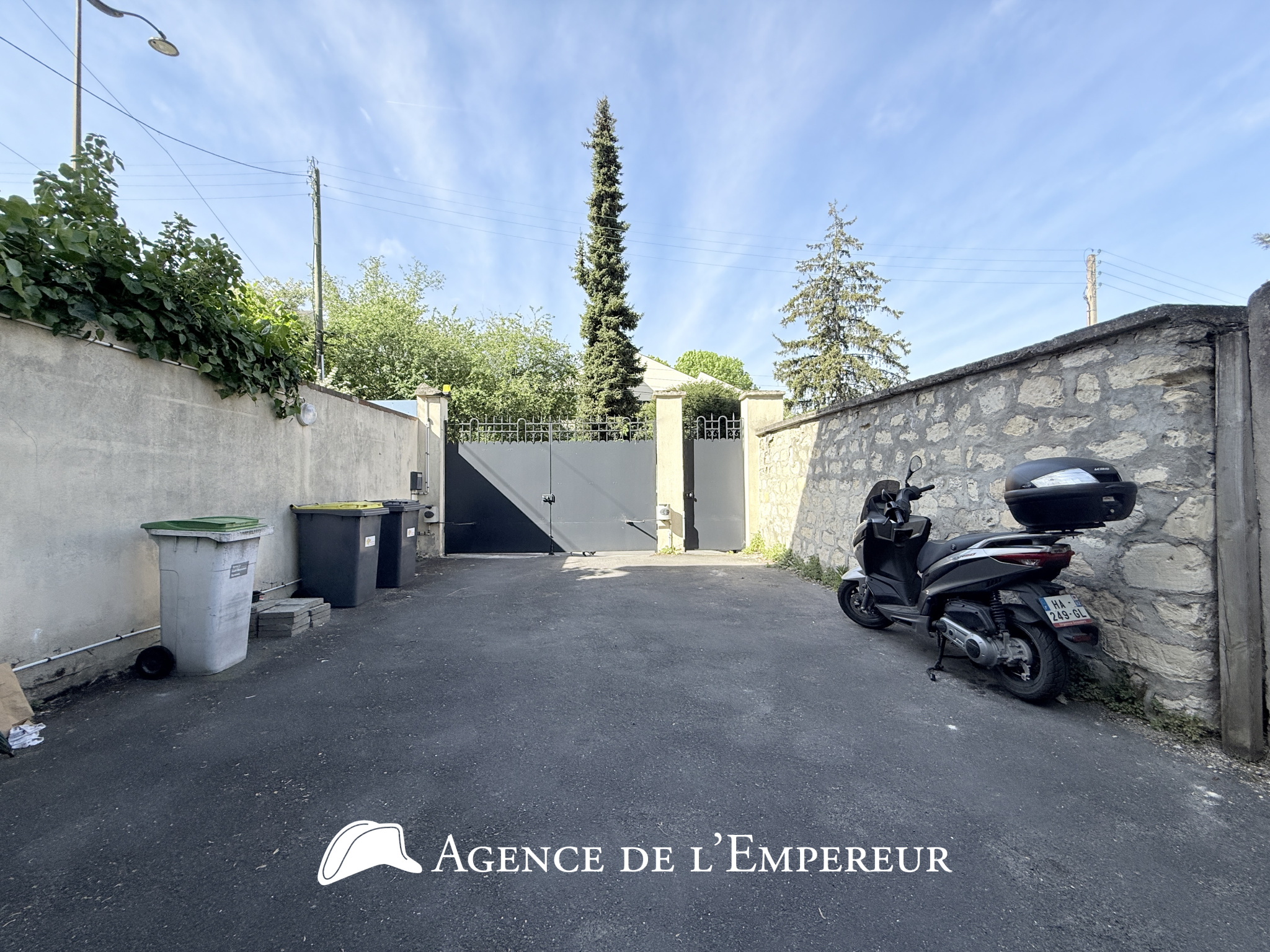 Rueil Centre Ville - Appartement 'maison' - 18