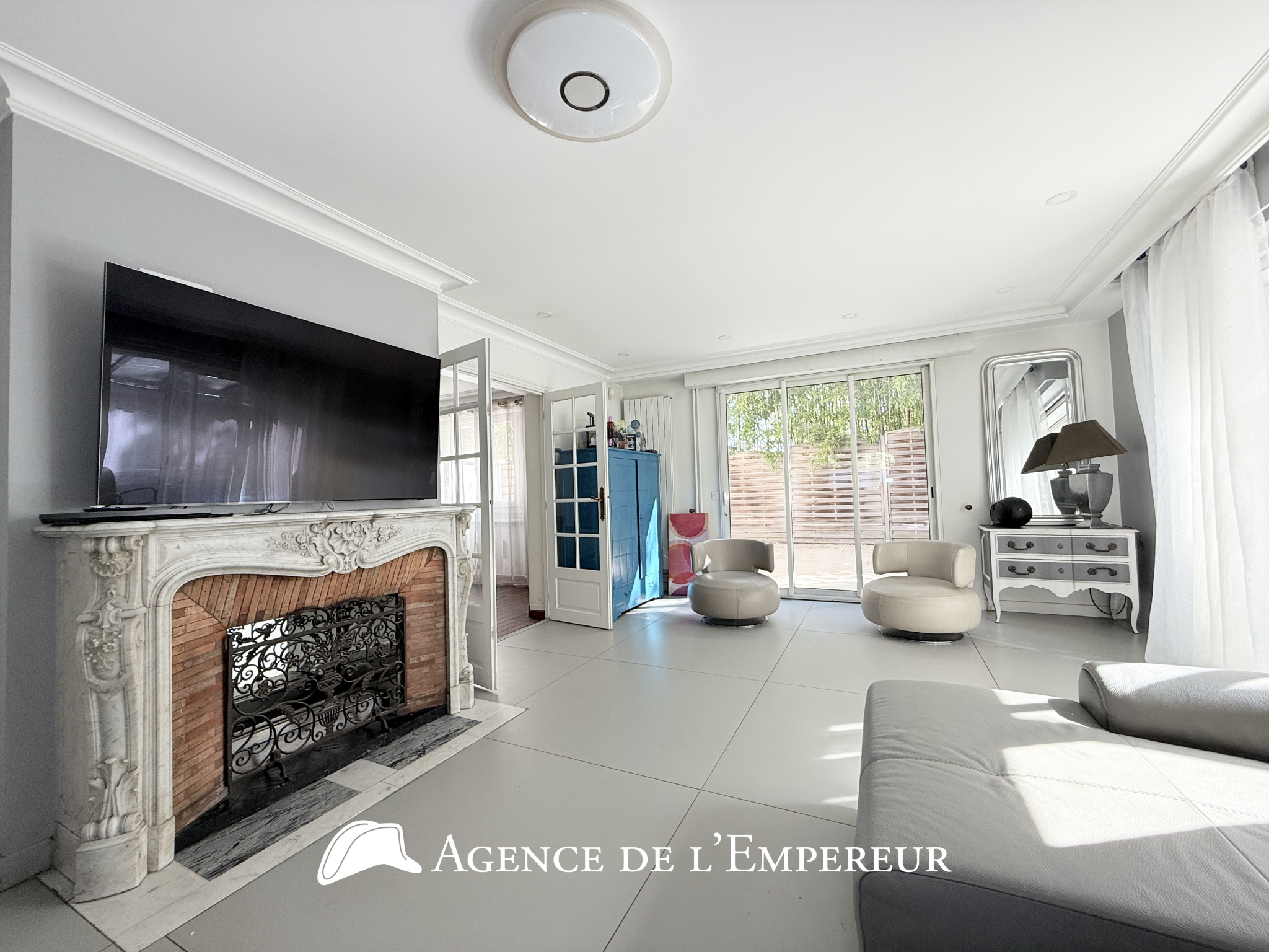 Rueil Centre Ville - Appartement 'maison' - 3