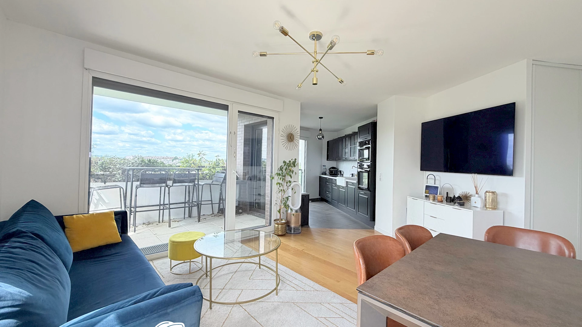 Magnifique 3 pièces de 67,89 m2 en location meublée avec parking double - 1