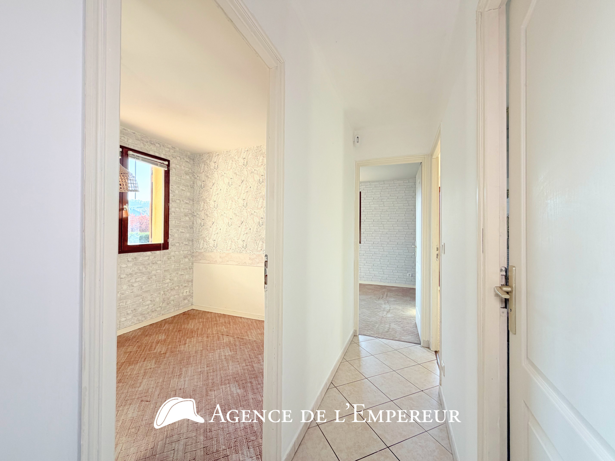 MAISON 7 PIÈCES BUZENVAL - 22
