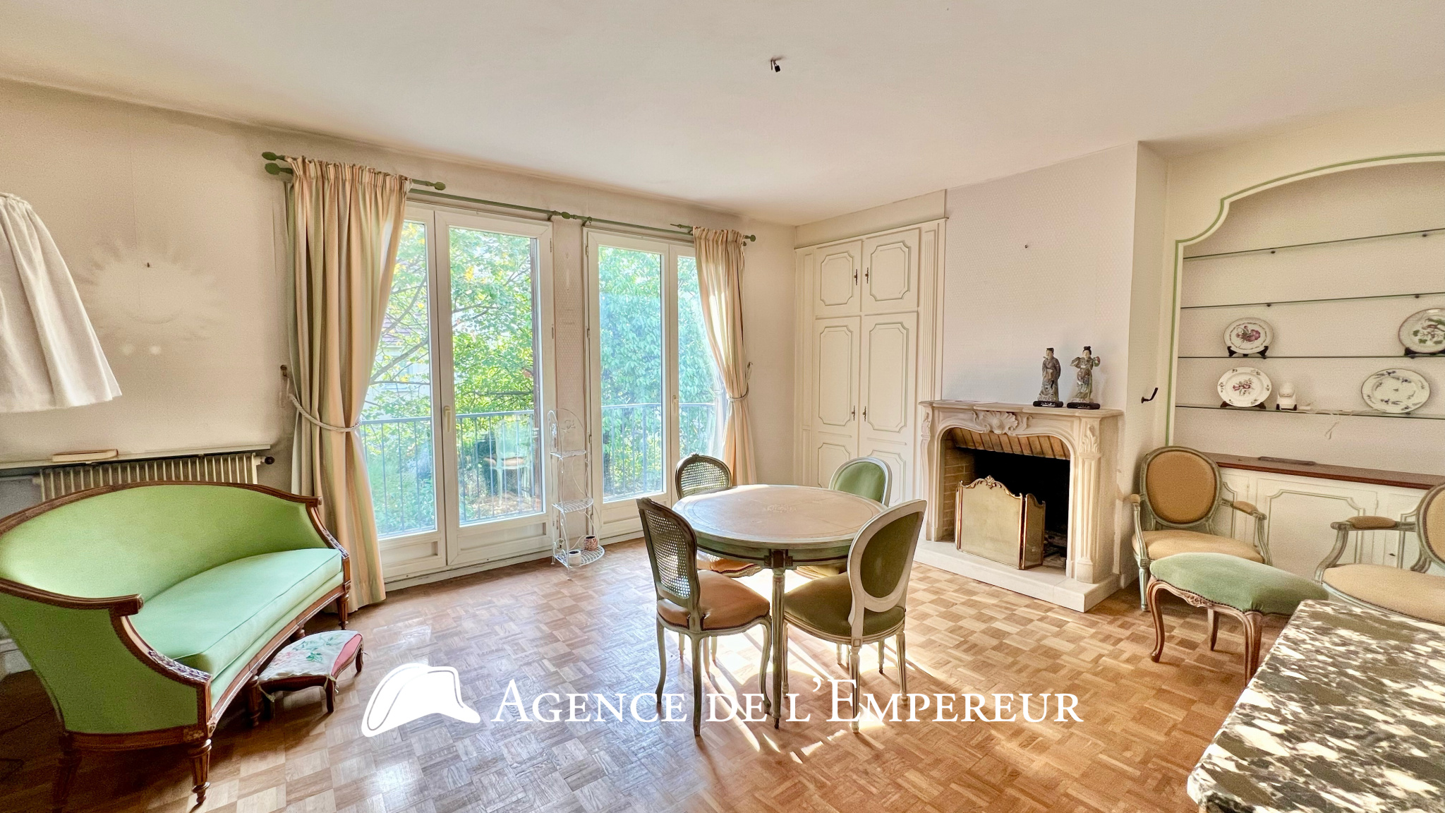 Appartement 3 pièces avec balcon et cheminée. - 3