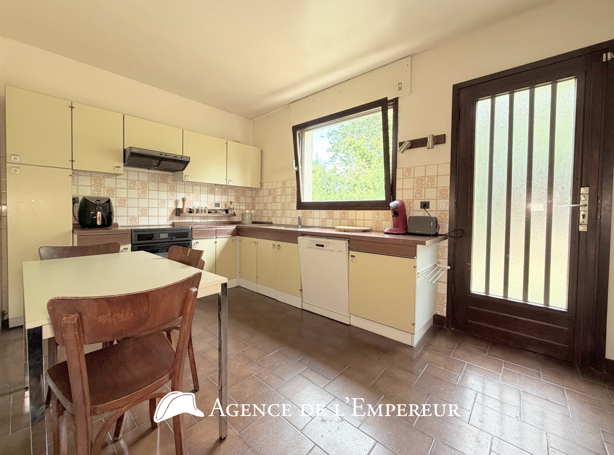 MAISON D'ARCHITECTE — 6 CHAMBRES — PARCELLE 1 190 m2 - 15