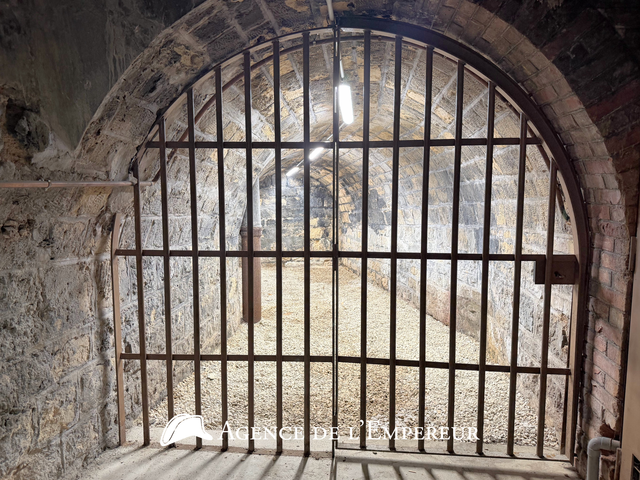 Demeure dans le Parc de la Malmaison, parcelle de 3 000 m2 - 28