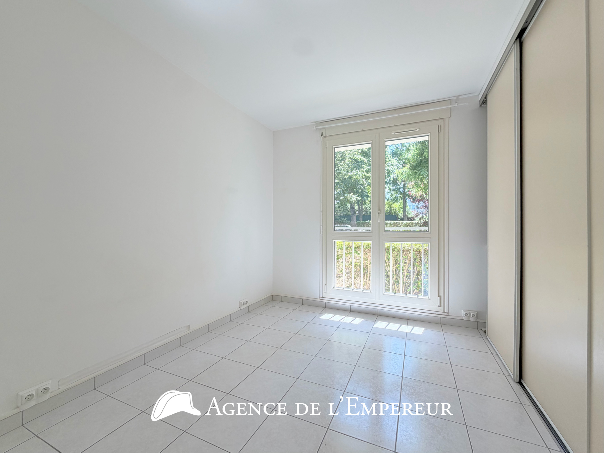 Appartement traversant 5 pièces - Rueil Buzenval - 12