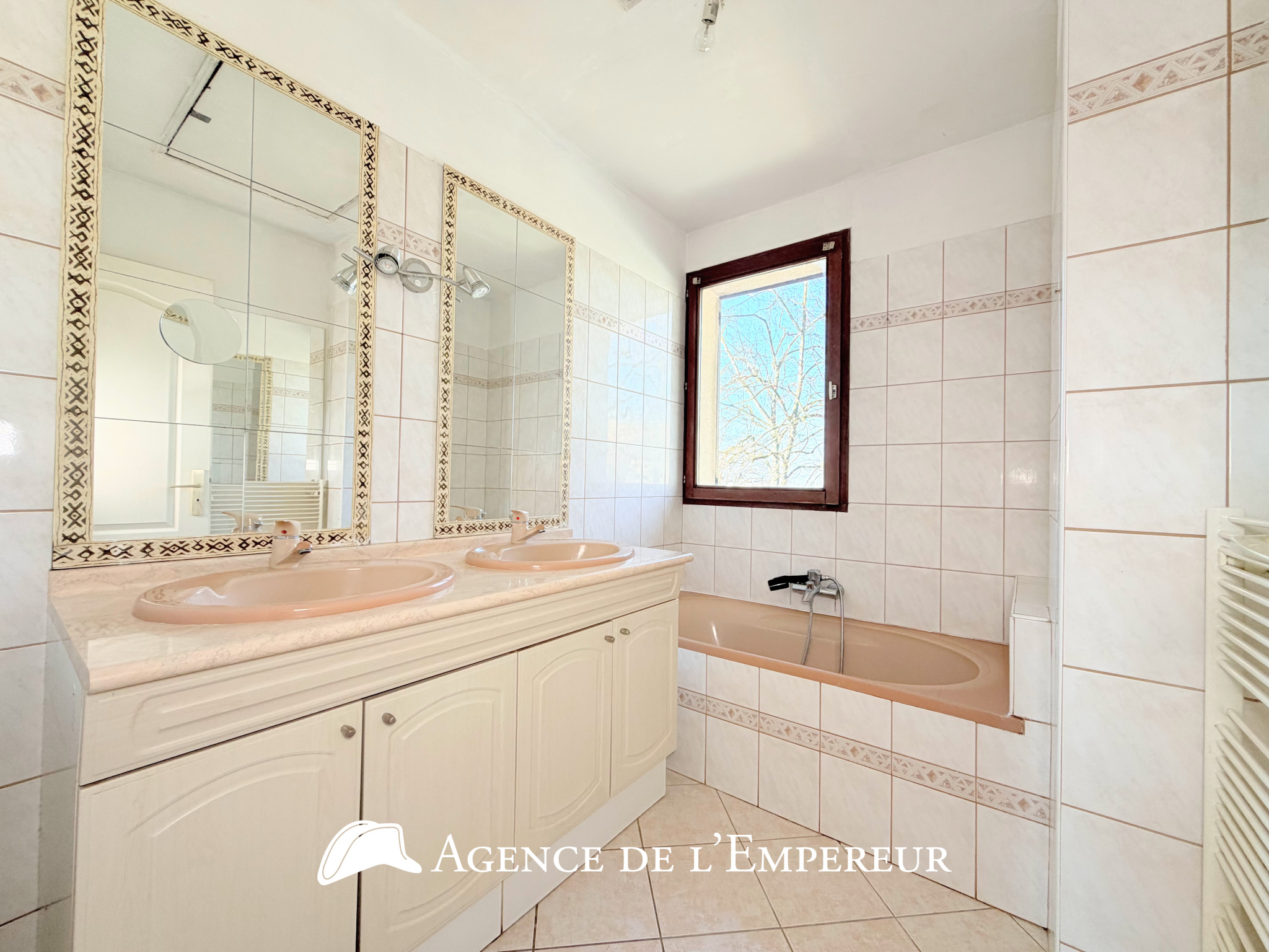 MAISON 7 PIÈCES BUZENVAL - 16