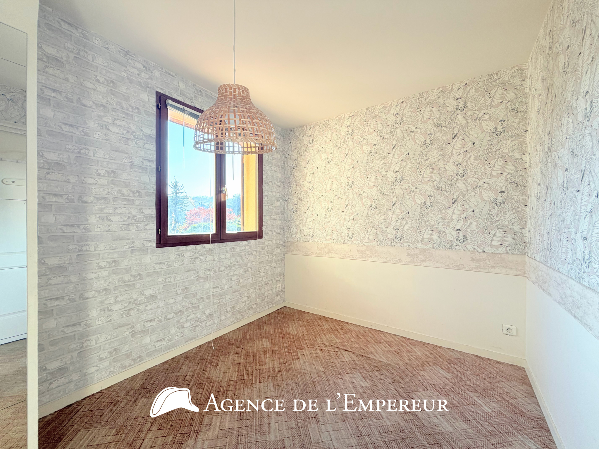 MAISON 7 PIÈCES BUZENVAL - 21