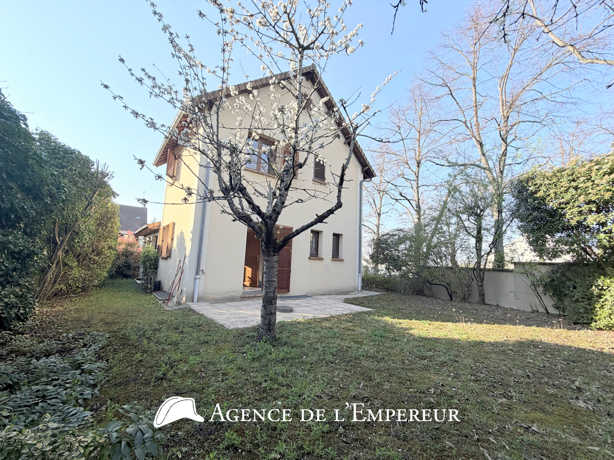 MAISON 7 PIÈCES BUZENVAL - 11