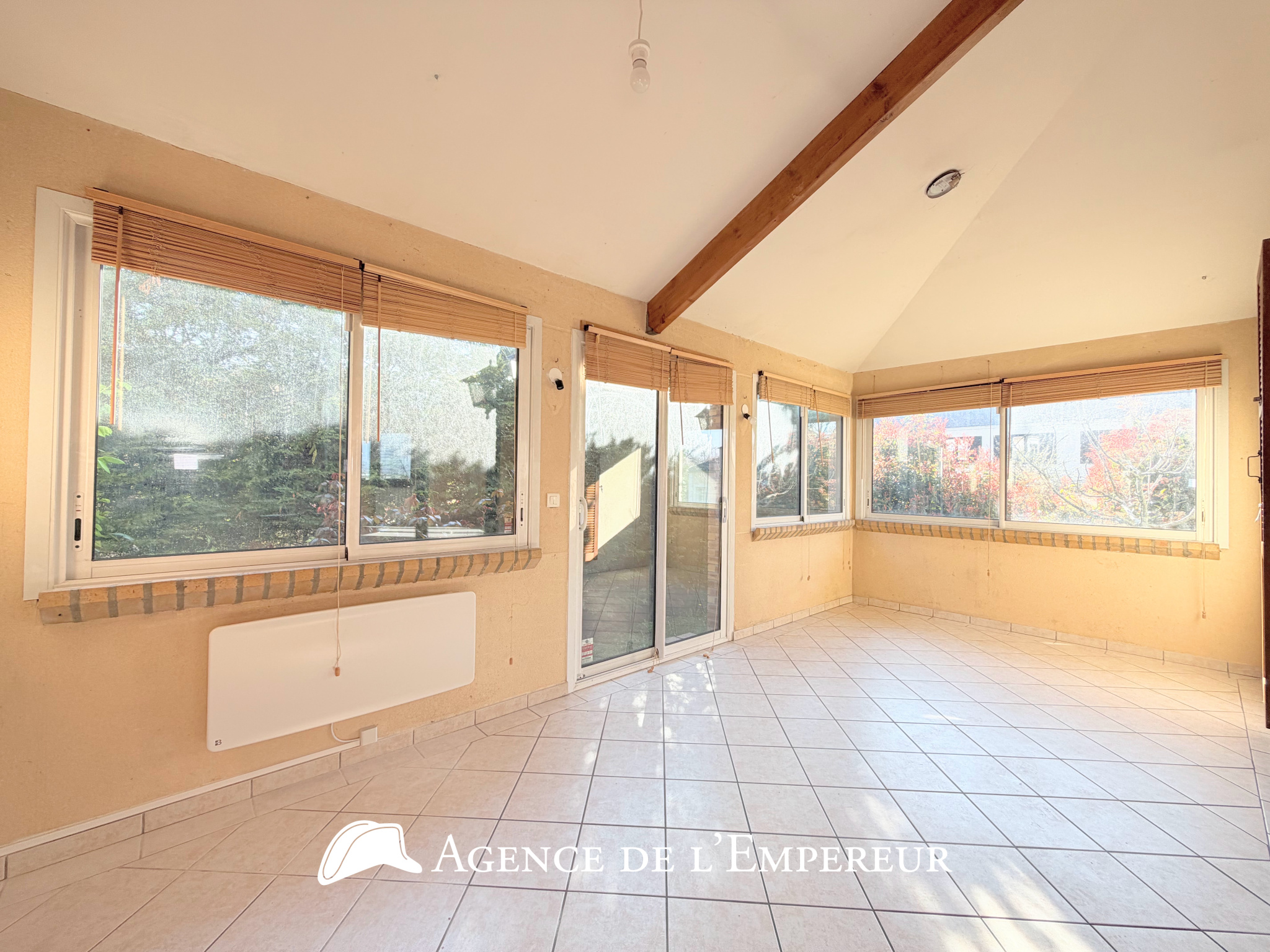 MAISON 7 PIÈCES BUZENVAL - 10