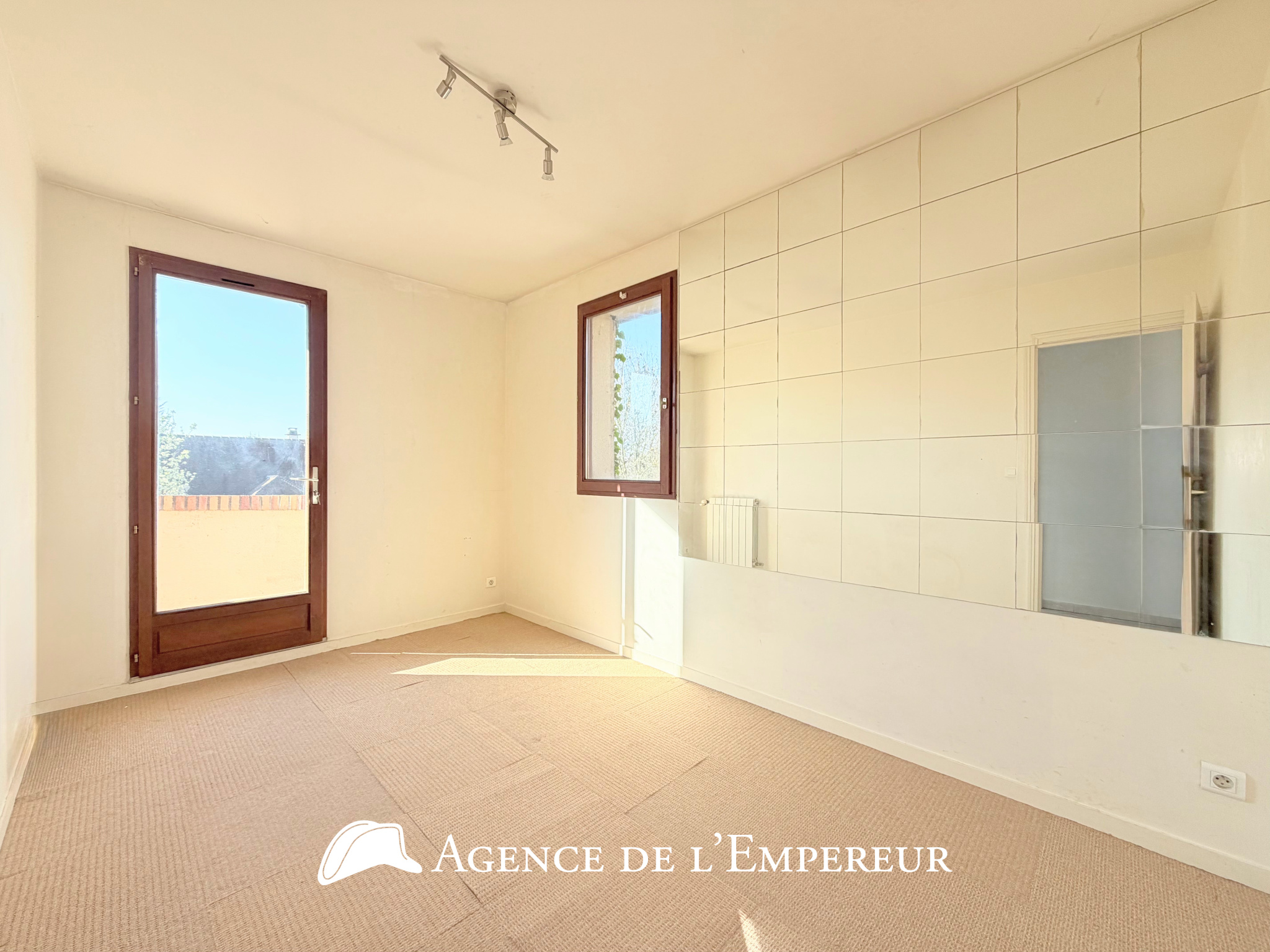 MAISON 7 PIÈCES BUZENVAL - 17