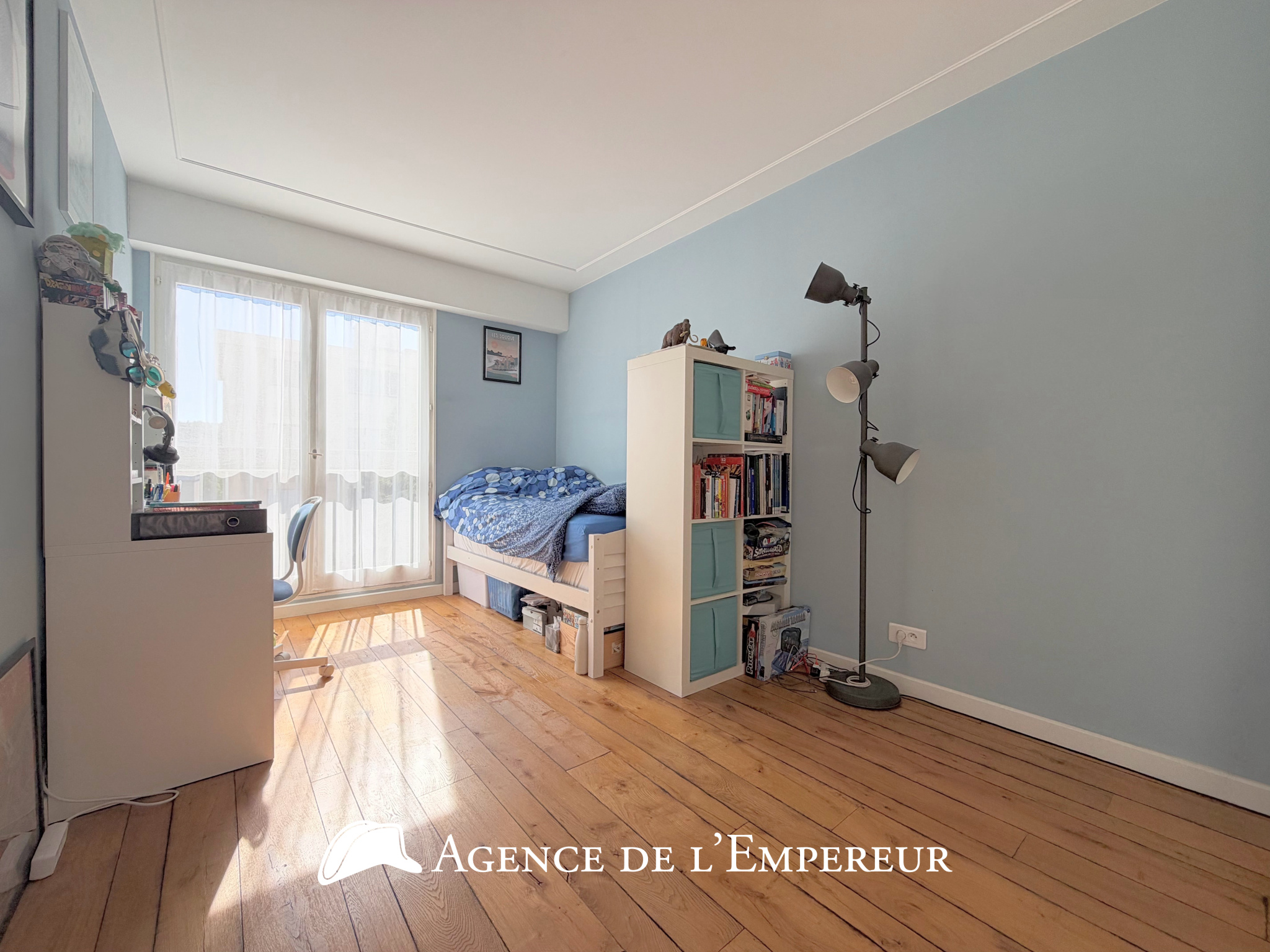 5 pièces, 101,3 m2, balcon, cave et parking. DPE C - 14