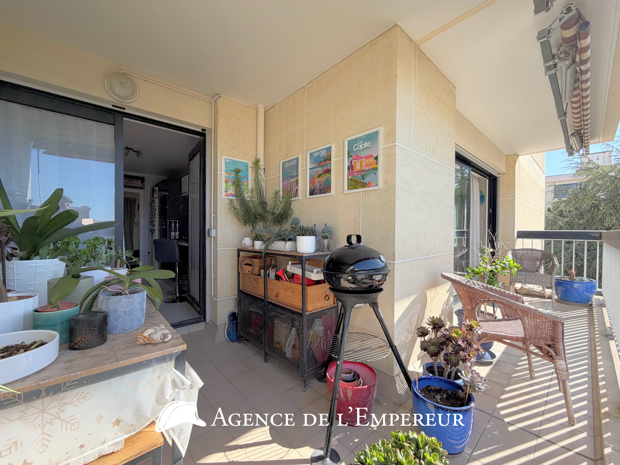 5 pièces, 101,3 m2, balcon, cave et parking. DPE C - 5