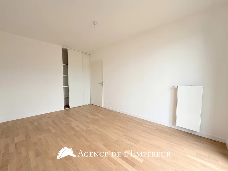 2 pièces Location non meublée - Buzenval