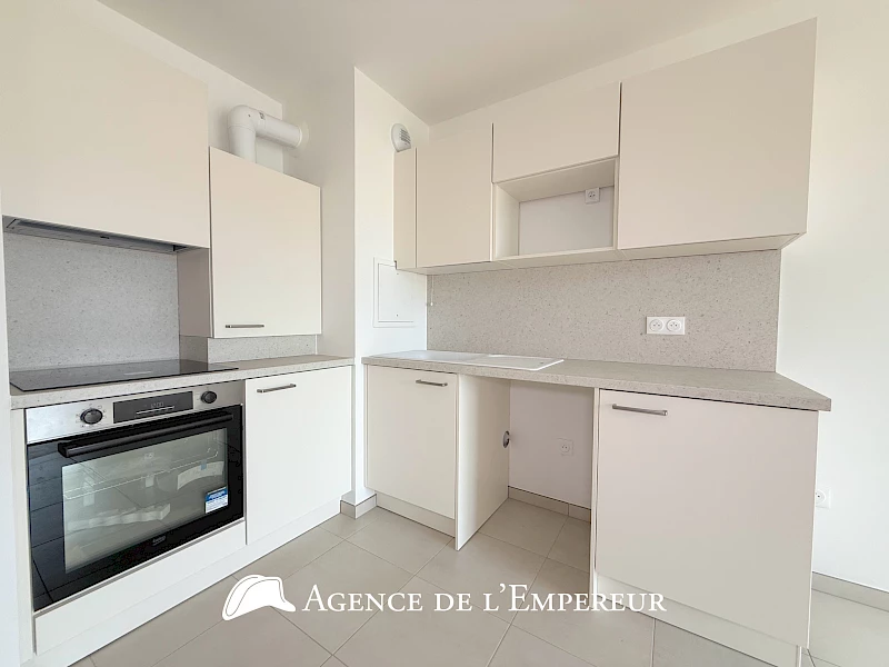 2 pièces Location non meublée - Buzenval