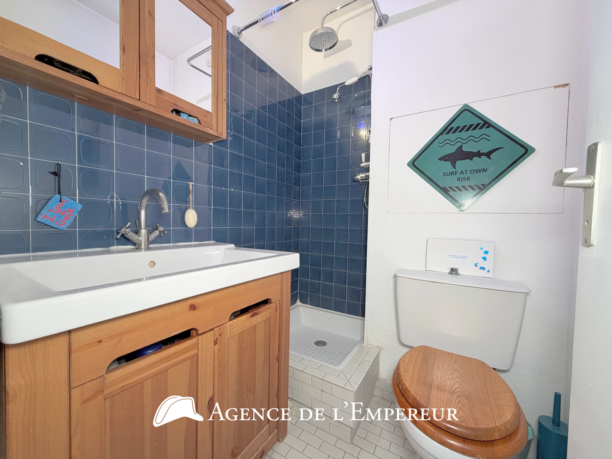 STUDIO (T1), 29,33 m2, dernier étage balcon, cave et parking. DPE D - 12