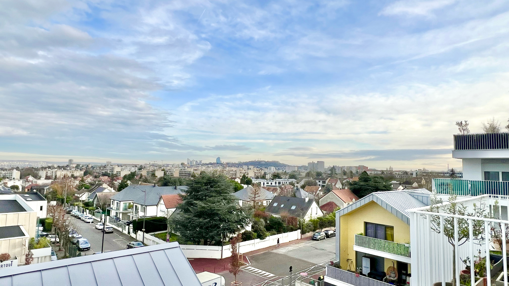 Appartement 3 pièces 59,27 m2 avec grand balcon et vue dégagée - Quartier Châtaigneraie - 12